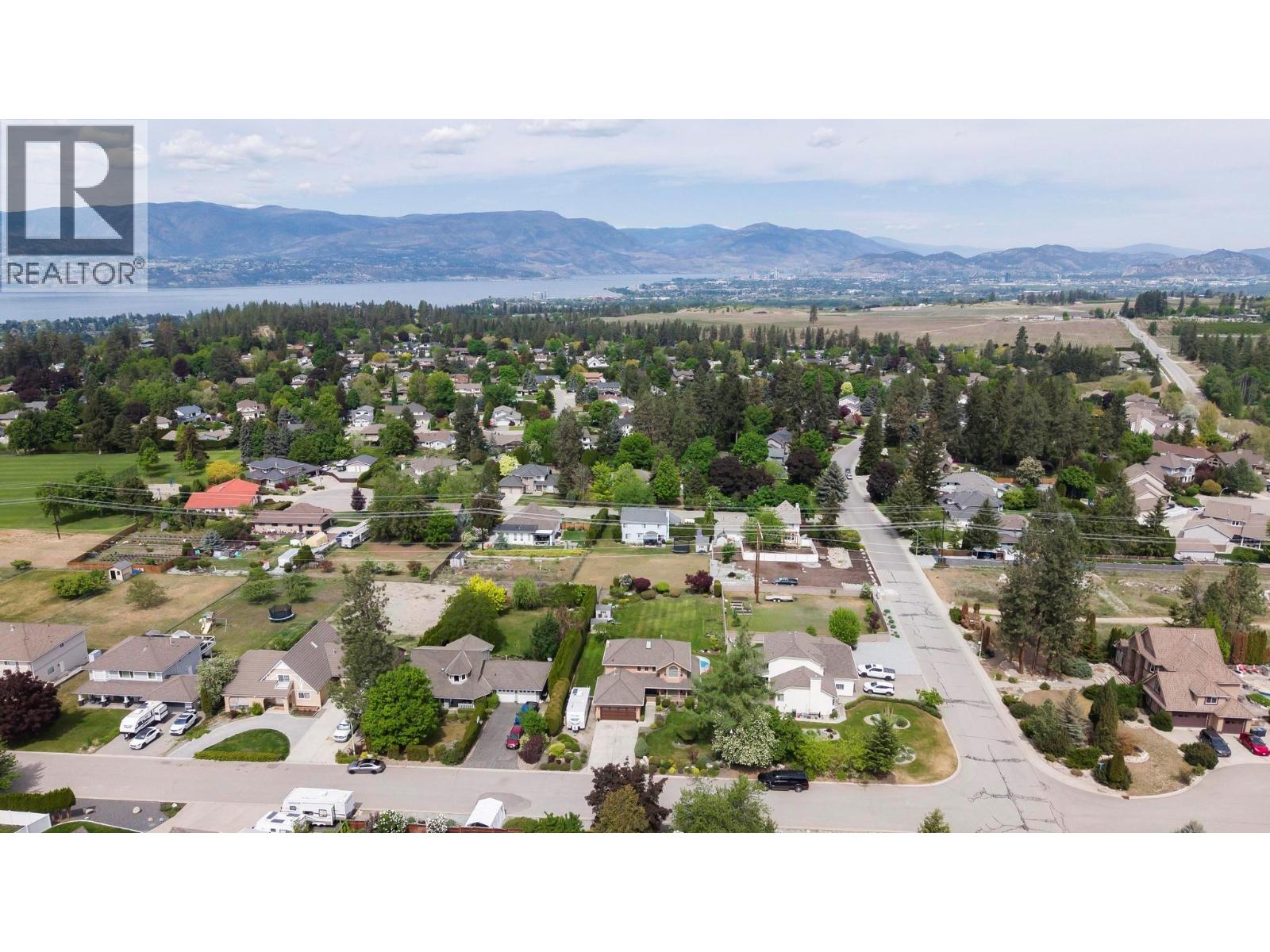 1544 Woodridge Road, Kelowna, British Columbia  V1W 2Z9 - Photo 52 - 10386230