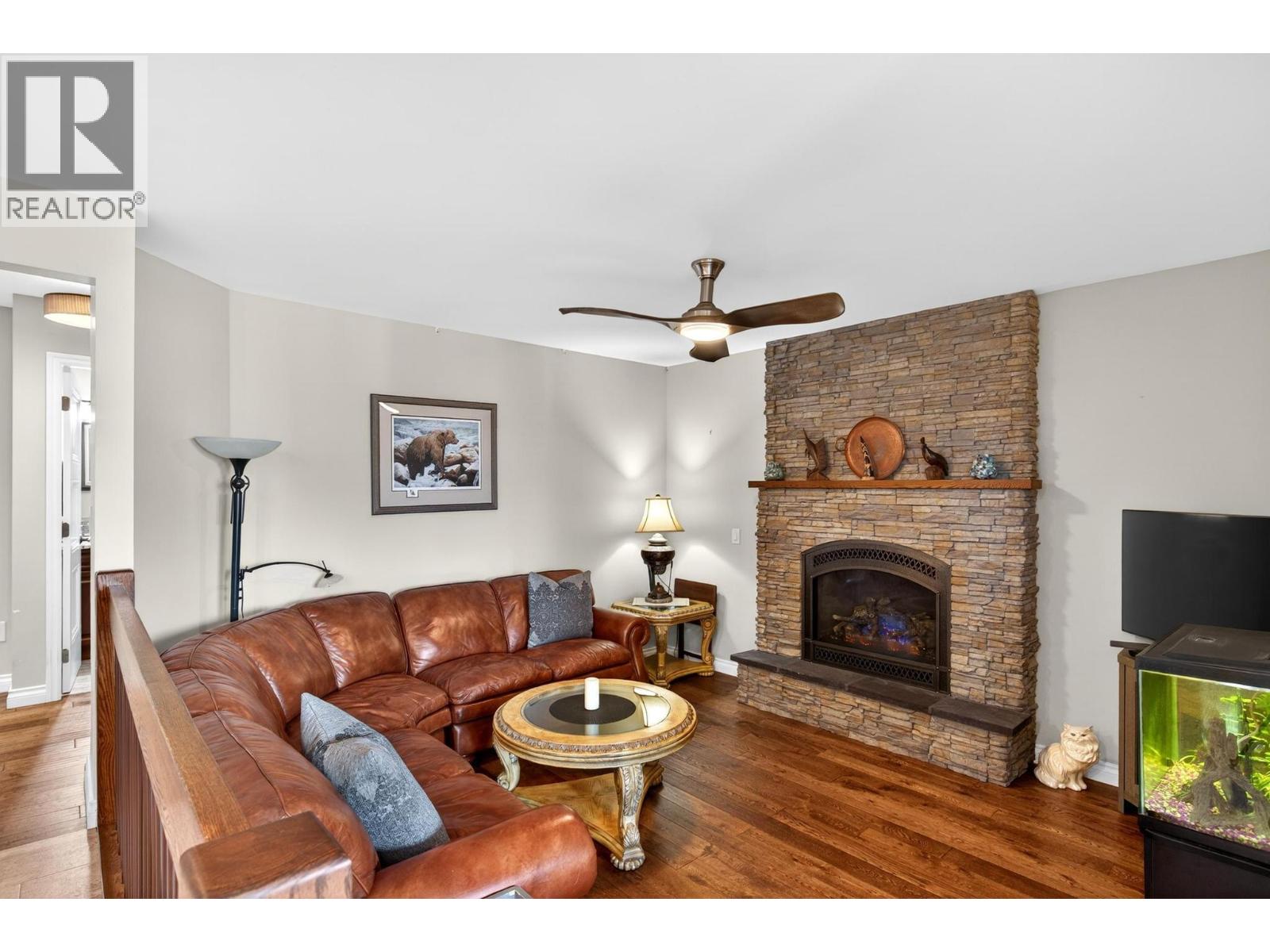 1544 Woodridge Road, Kelowna, British Columbia  V1W 2Z9 - Photo 8 - 10386230