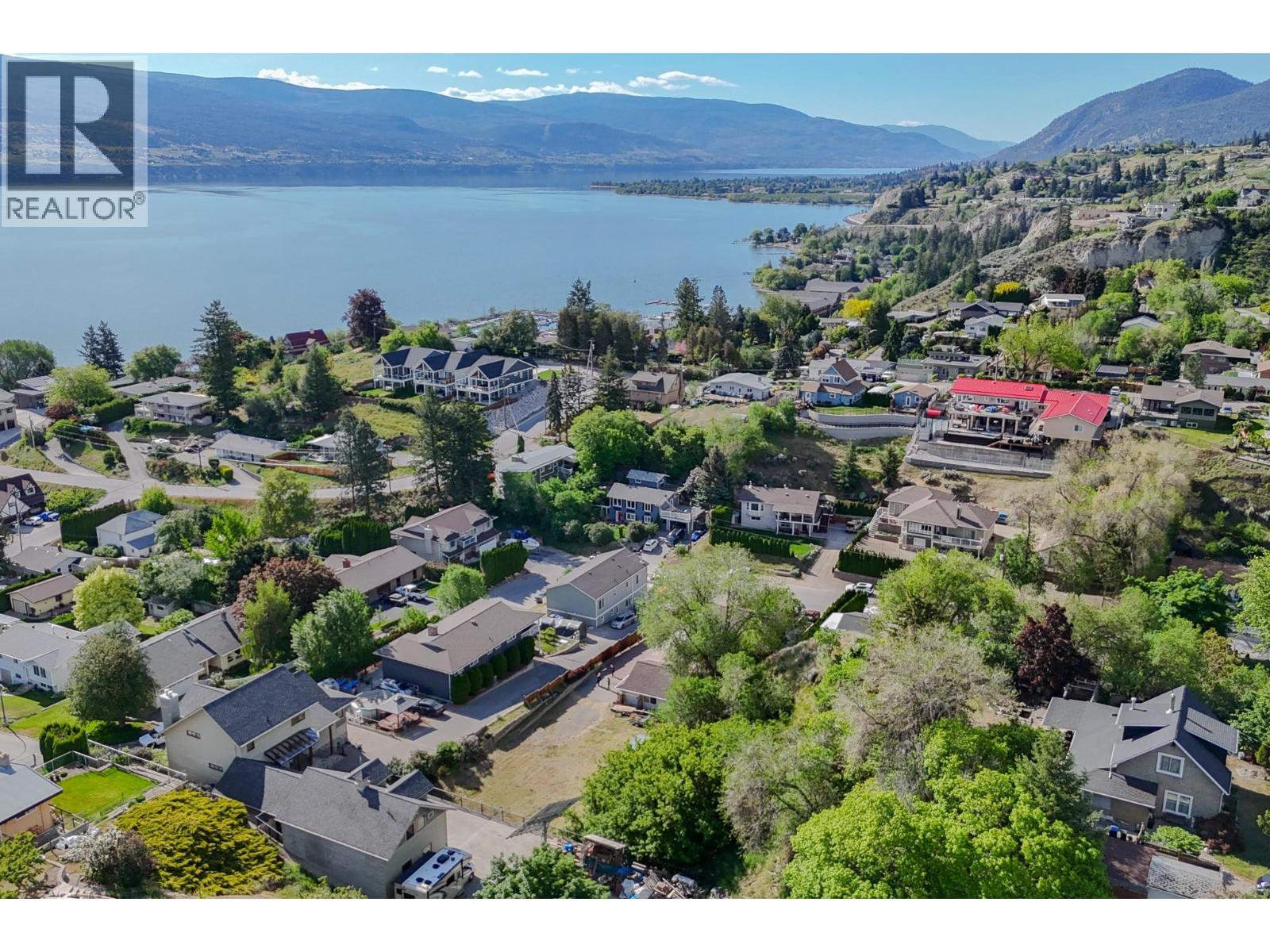 6108 Austin Street, Summerland, British Columbia  V0H 1Z1 - Photo 9 - 10386074