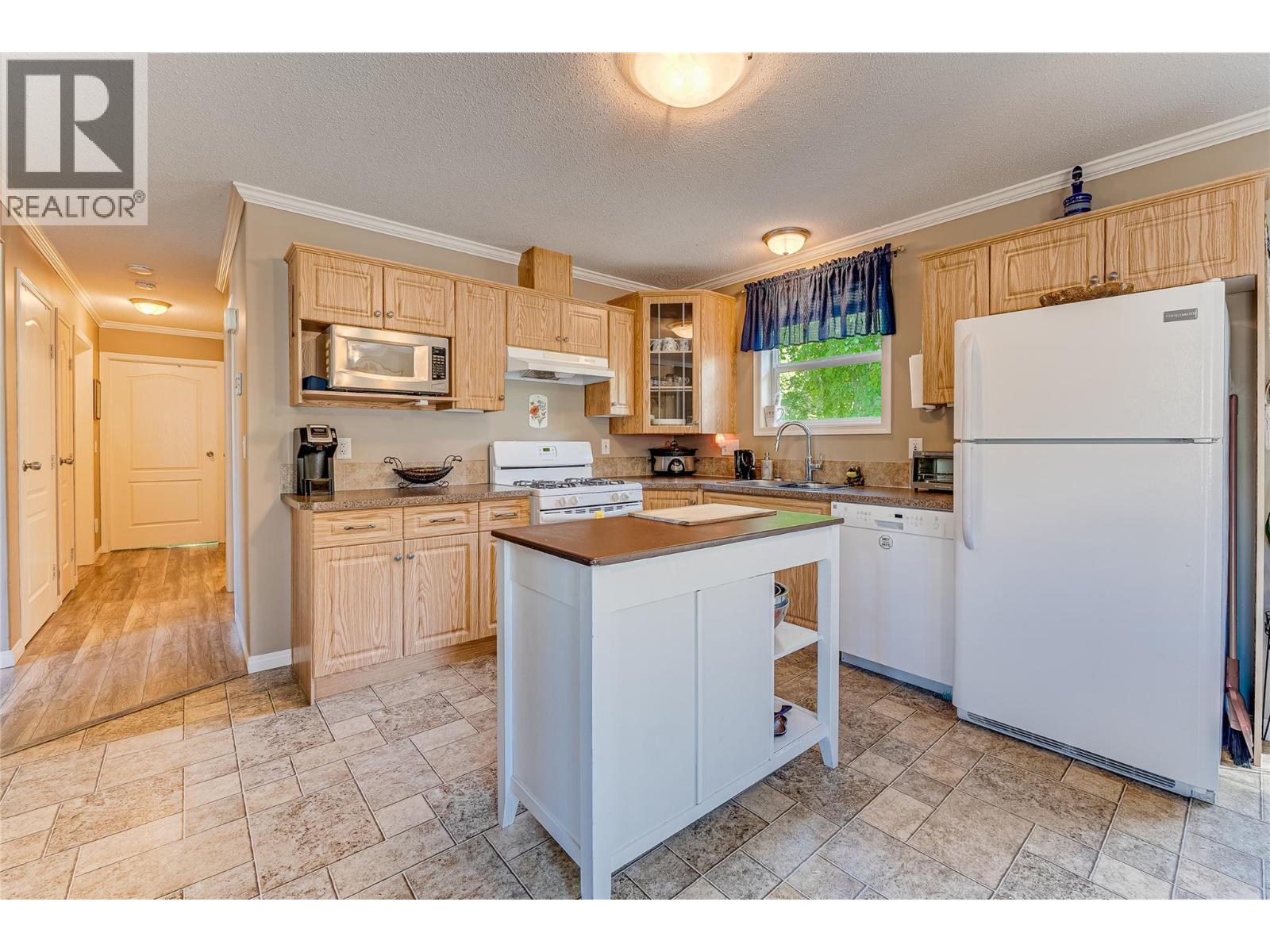 1902 50 Avenue, Vernon, British Columbia  V1T 4E8 - Photo 10 - 10387186
