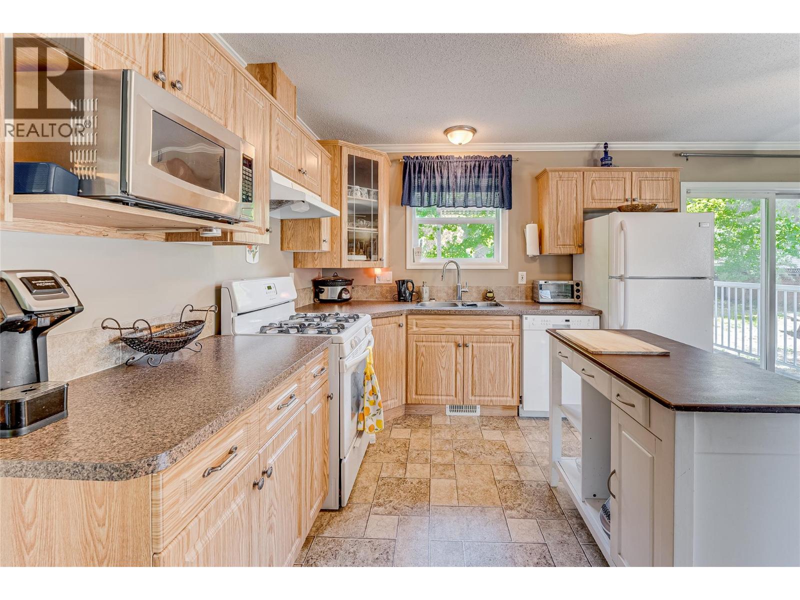 1902 50 Avenue, Vernon, British Columbia  V1T 4E8 - Photo 13 - 10387186