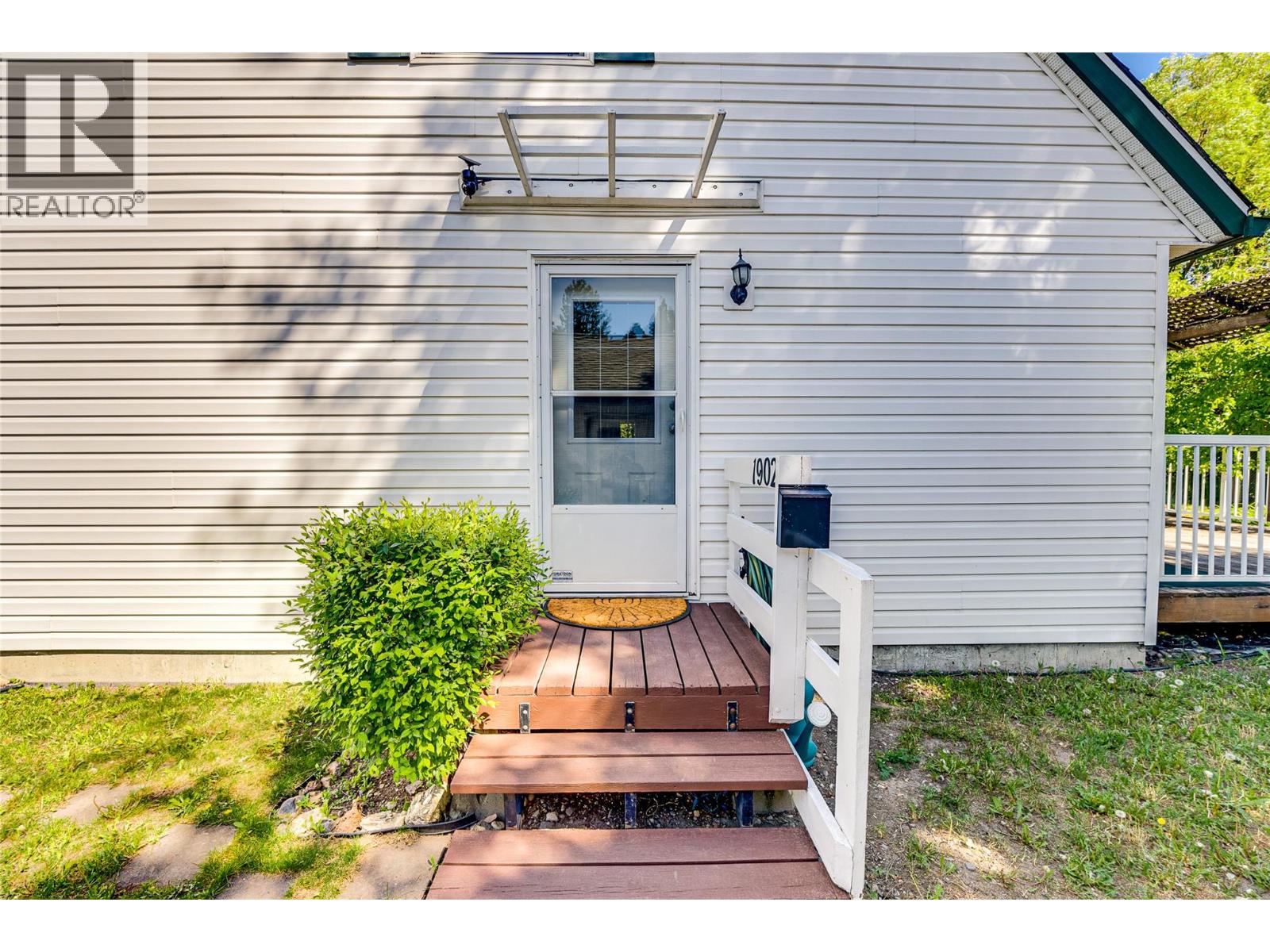 1902 50 Avenue, Vernon, British Columbia  V1T 4E8 - Photo 32 - 10387186