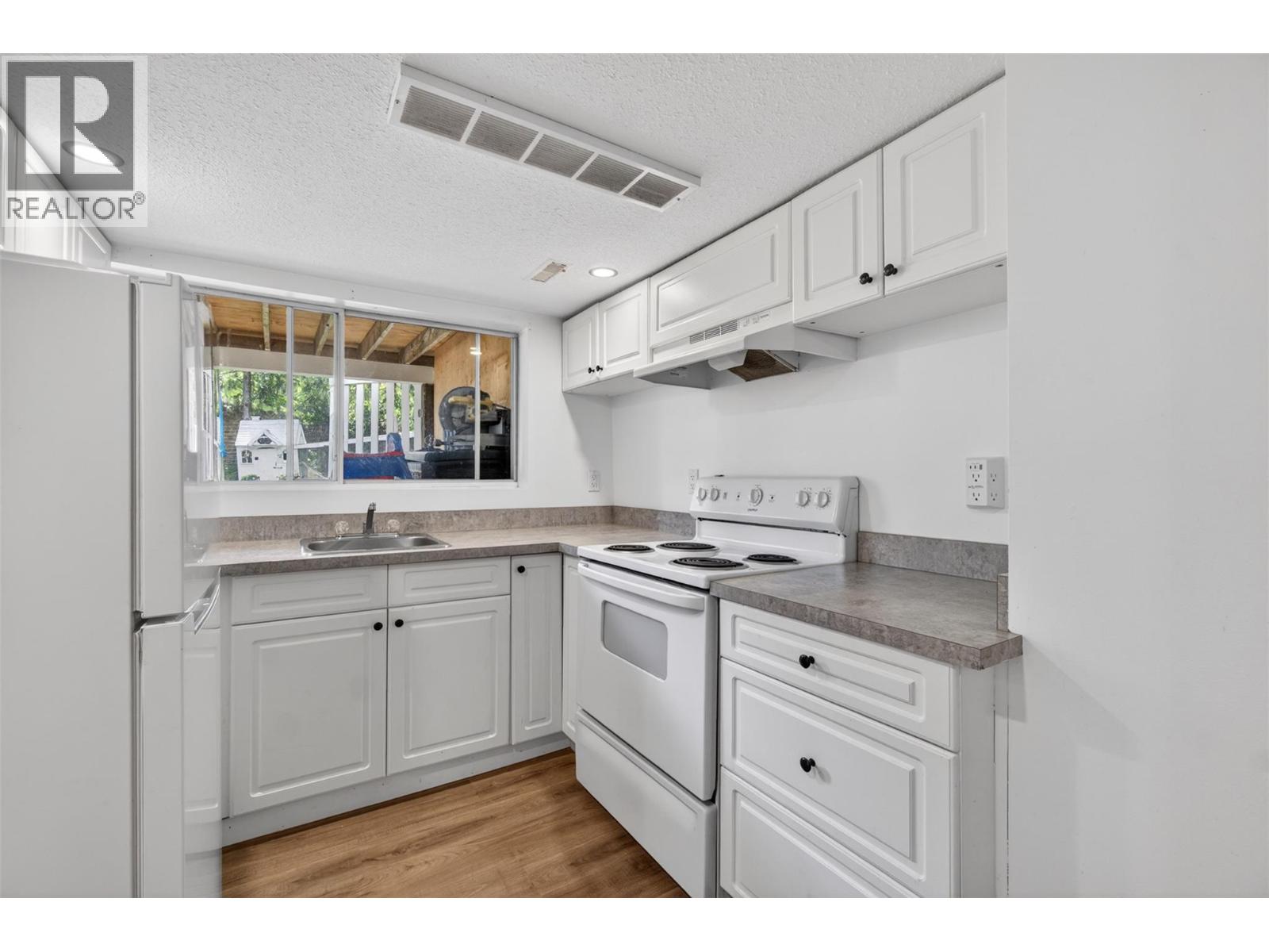 2354 Forest View Place, Blind Bay, British Columbia  V0E 1H2 - Photo 18 - 10387159