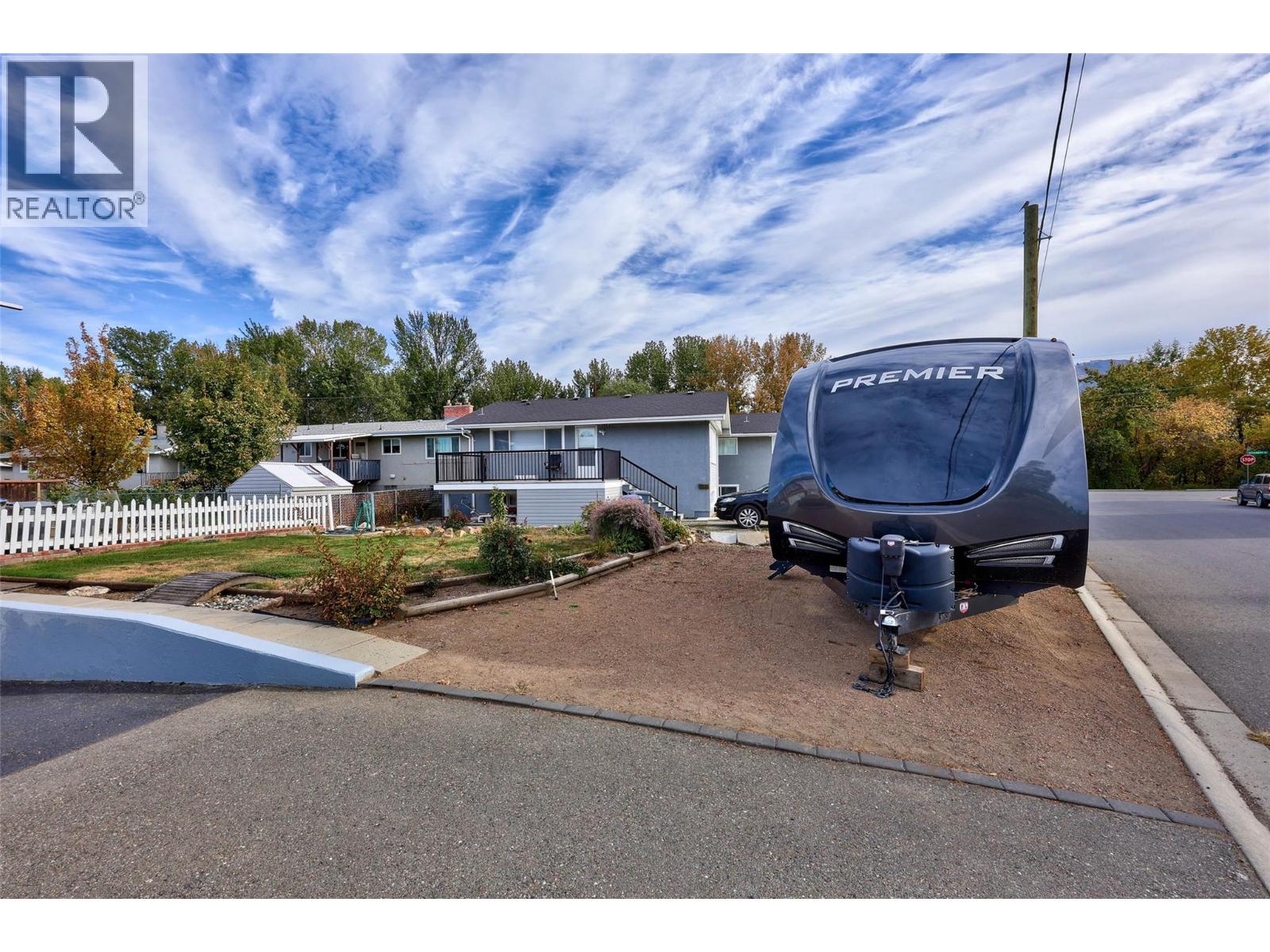 594 Brentwood Avenue, Kamloops, British Columbia  V2B 1P3 - Photo 30 - 10387156