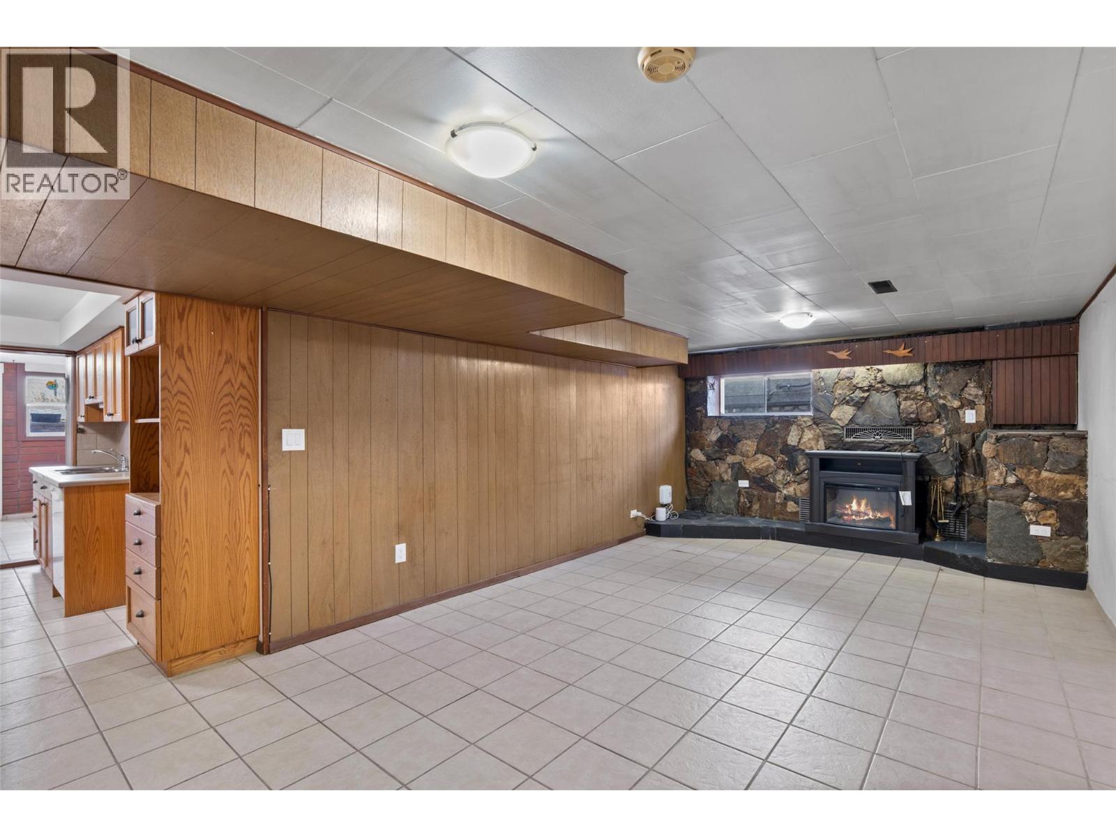 1027 Moncton Avenue, Kamloops, British Columbia  V2B 1S5 - Photo 26 - 10387356