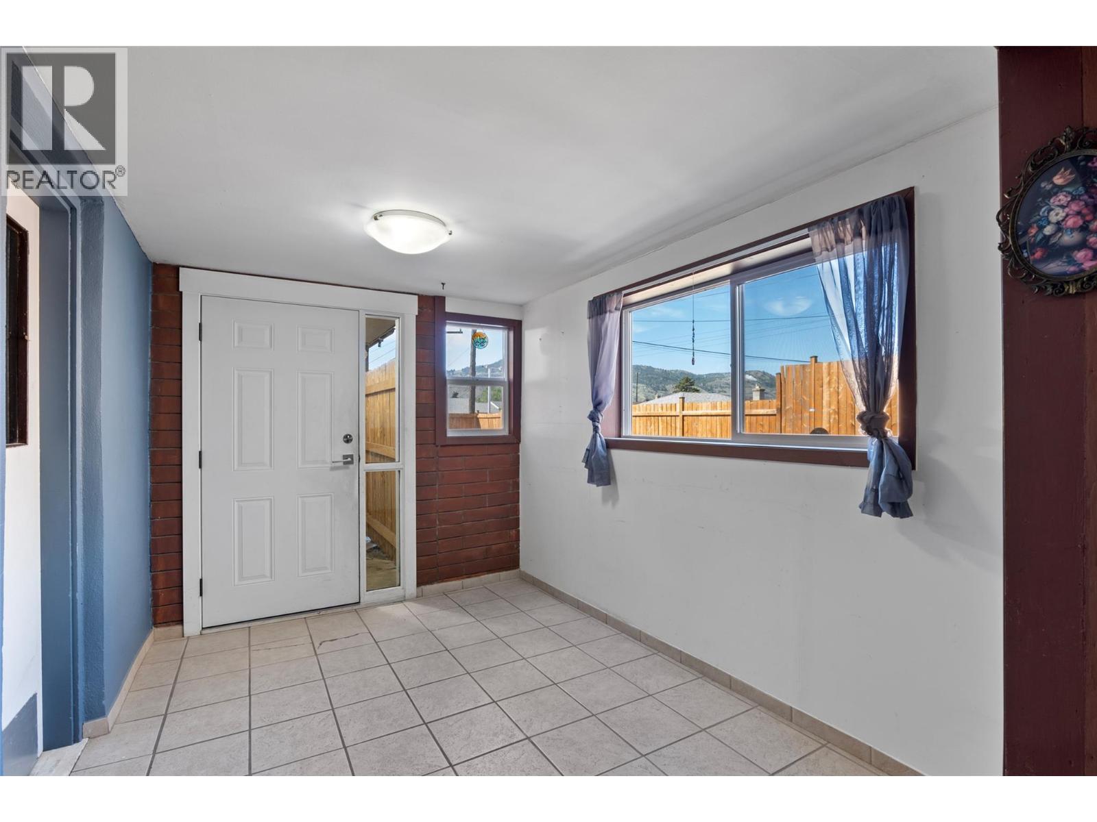 1027 Moncton Avenue, Kamloops, British Columbia  V2B 1S5 - Photo 29 - 10387356
