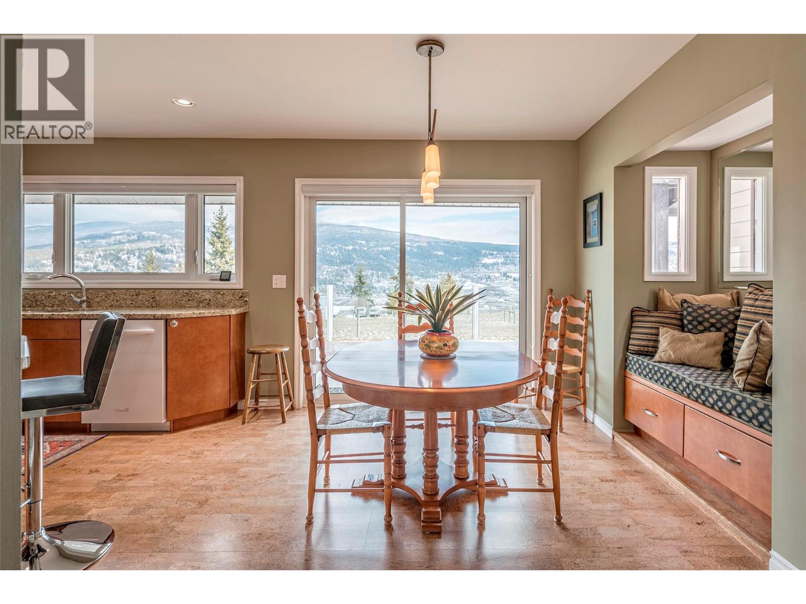 186 Stepping Stones Crescent, Spallumcheen, British Columbia  V1H 1X2 - Photo 19 - 10386809