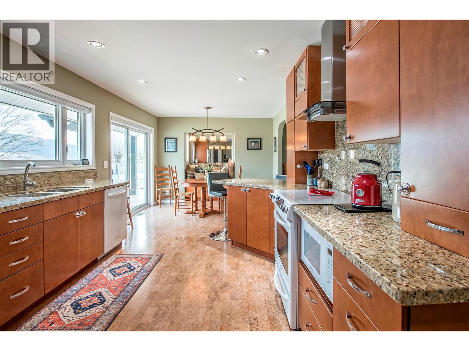 186 Stepping Stones Crescent, Spallumcheen, British Columbia  V1H 1X2 - Photo 24 - 10386809