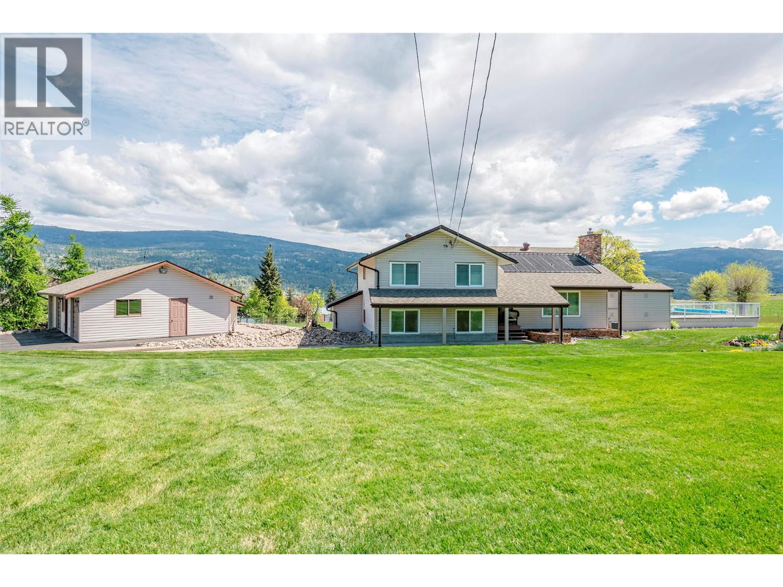 186 Stepping Stones Crescent, Spallumcheen, British Columbia  V1H 1X2 - Photo 6 - 10386809