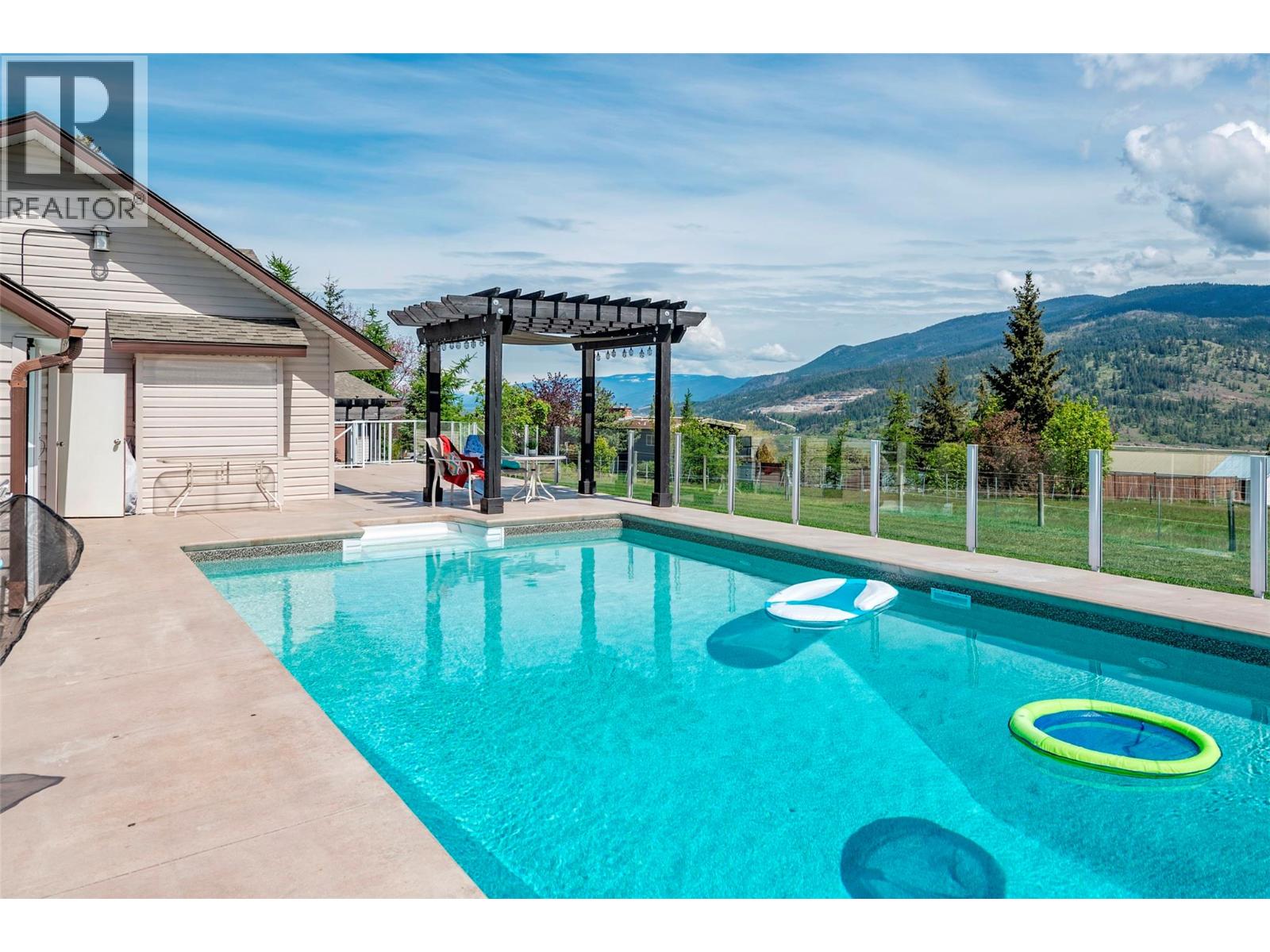 186 Stepping Stones Crescent, Spallumcheen, British Columbia  V1H 1X2 - Photo 62 - 10386809