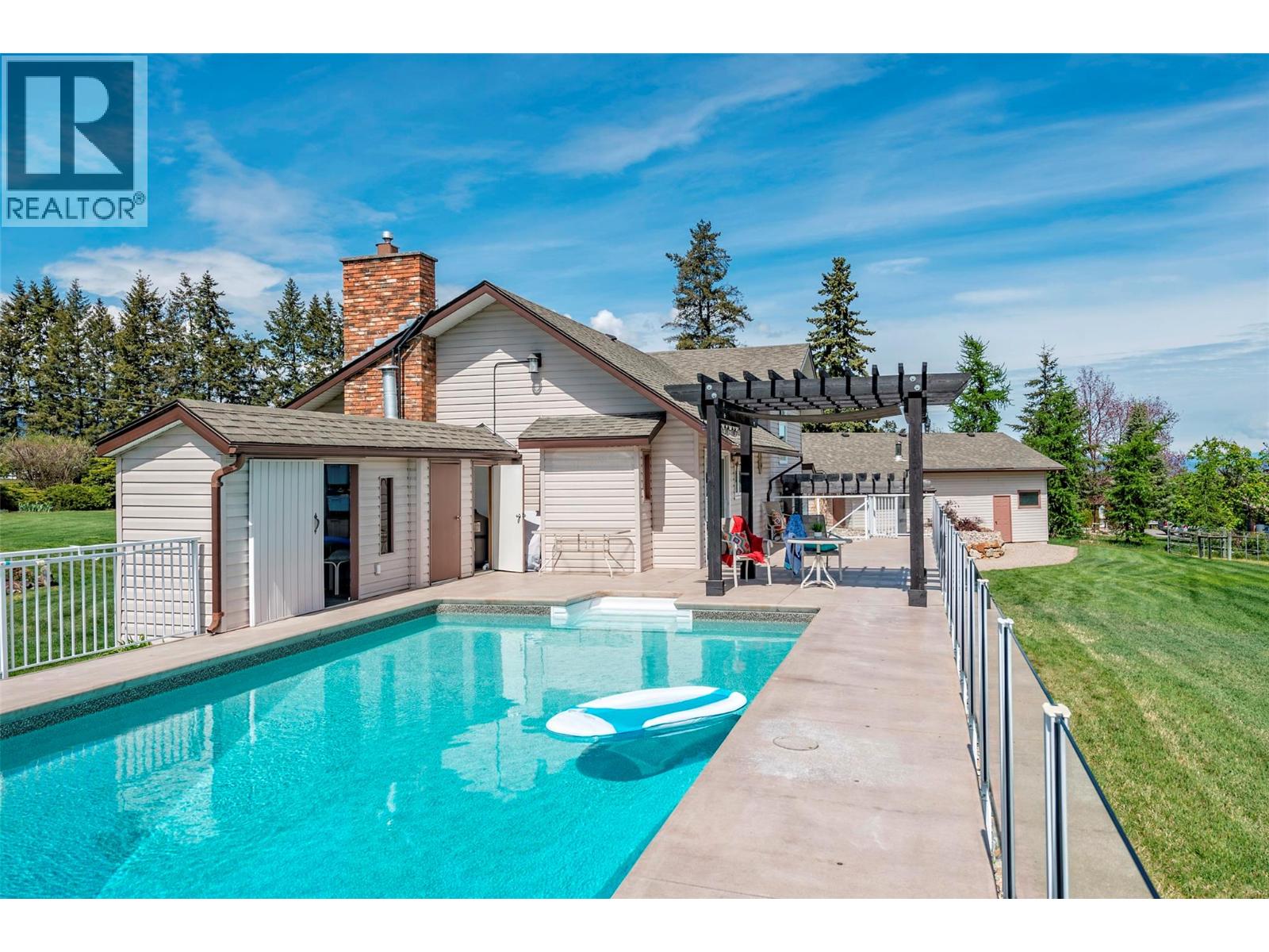 186 Stepping Stones Crescent, Spallumcheen, British Columbia  V1H 1X2 - Photo 64 - 10386809