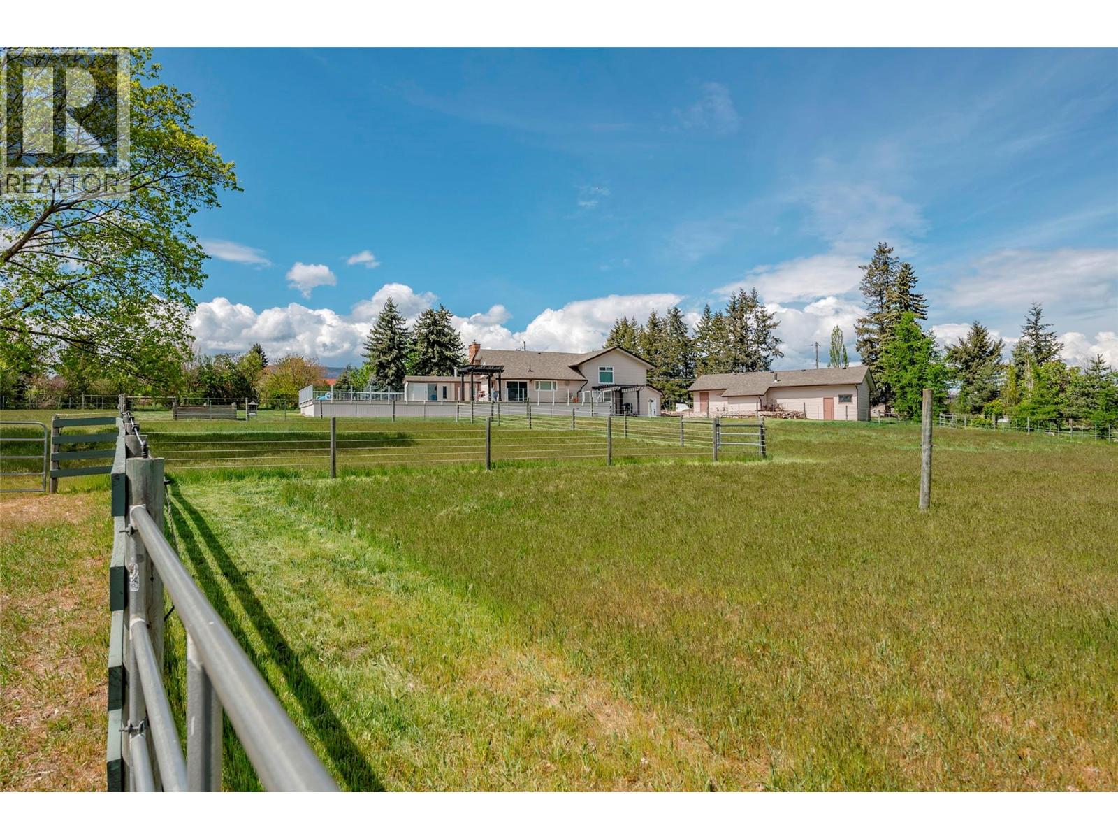 186 Stepping Stones Crescent, Spallumcheen, British Columbia  V1H 1X2 - Photo 71 - 10386809