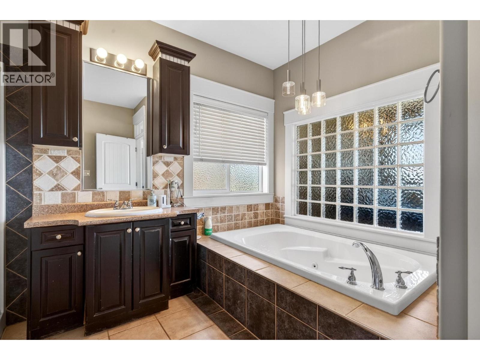 2216 Quail Run Drive, Kelowna, British Columbia  V1V 2S4 - Photo 18 - 10386322
