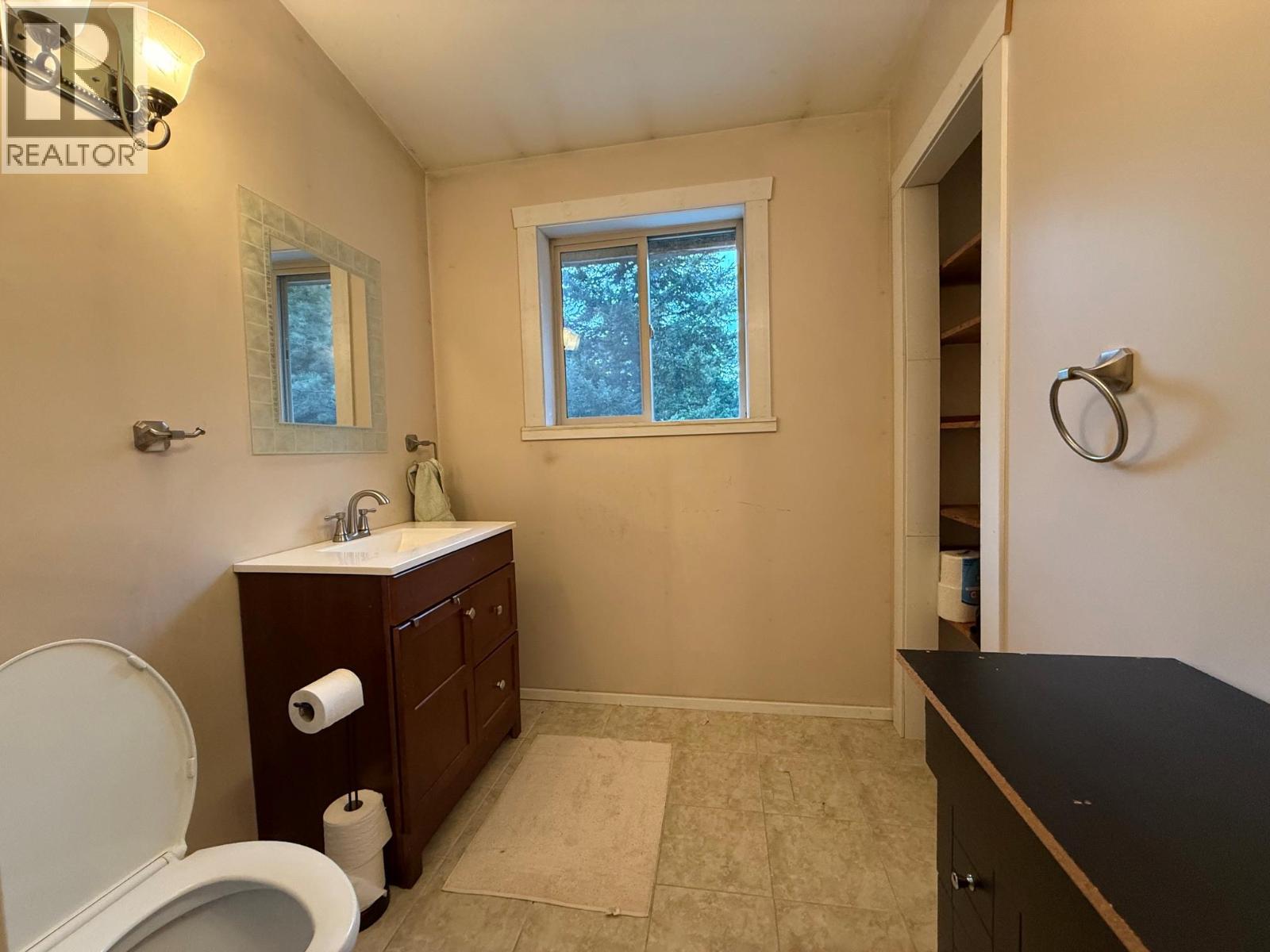 5420 Heffley Louis Creek Road, Kamloops, British Columbia  V0E 1Z0 - Photo 17 - 10387322