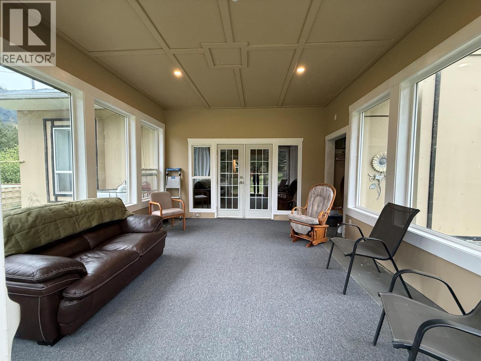 5420 Heffley Louis Creek Road, Kamloops, British Columbia  V0E 1Z0 - Photo 2 - 10387322