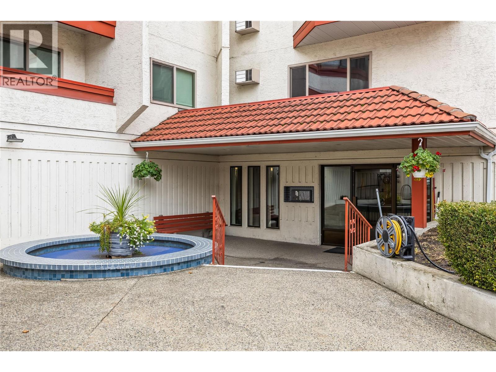 2110 Hoy Street Unit# 306, Kelowna, British Columbia  V1Y 8T4 - Photo 2 - 10387350
