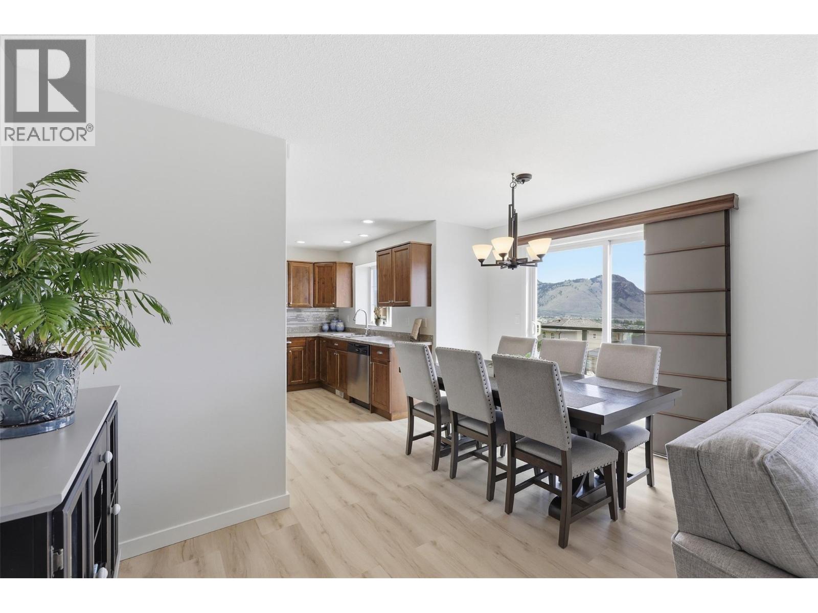 1870 Norview Place, Kamloops, British Columbia  V2B 8L8 - Photo 11 - 10387381