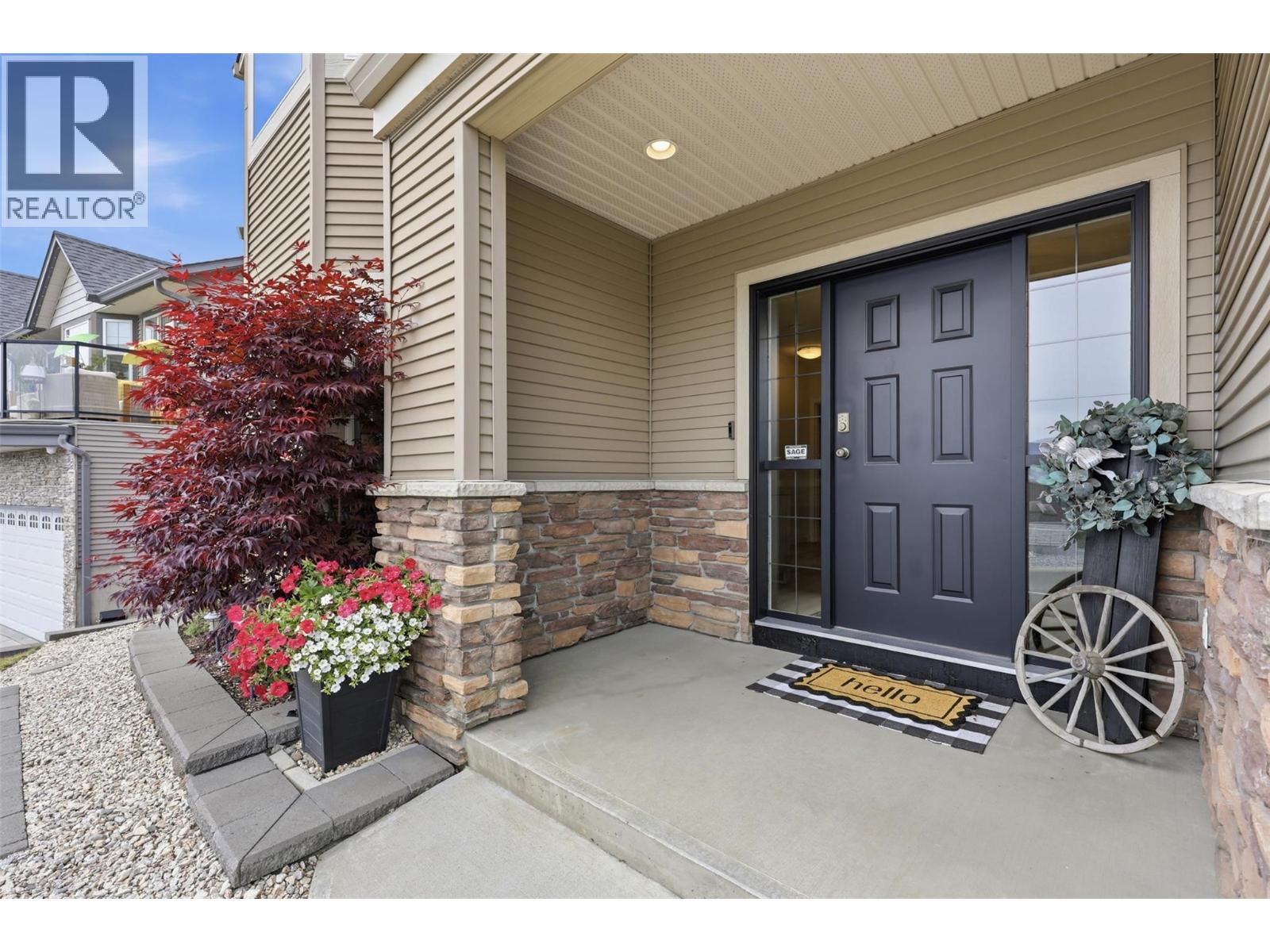1870 Norview Place, Kamloops, British Columbia  V2B 8L8 - Photo 2 - 10387381