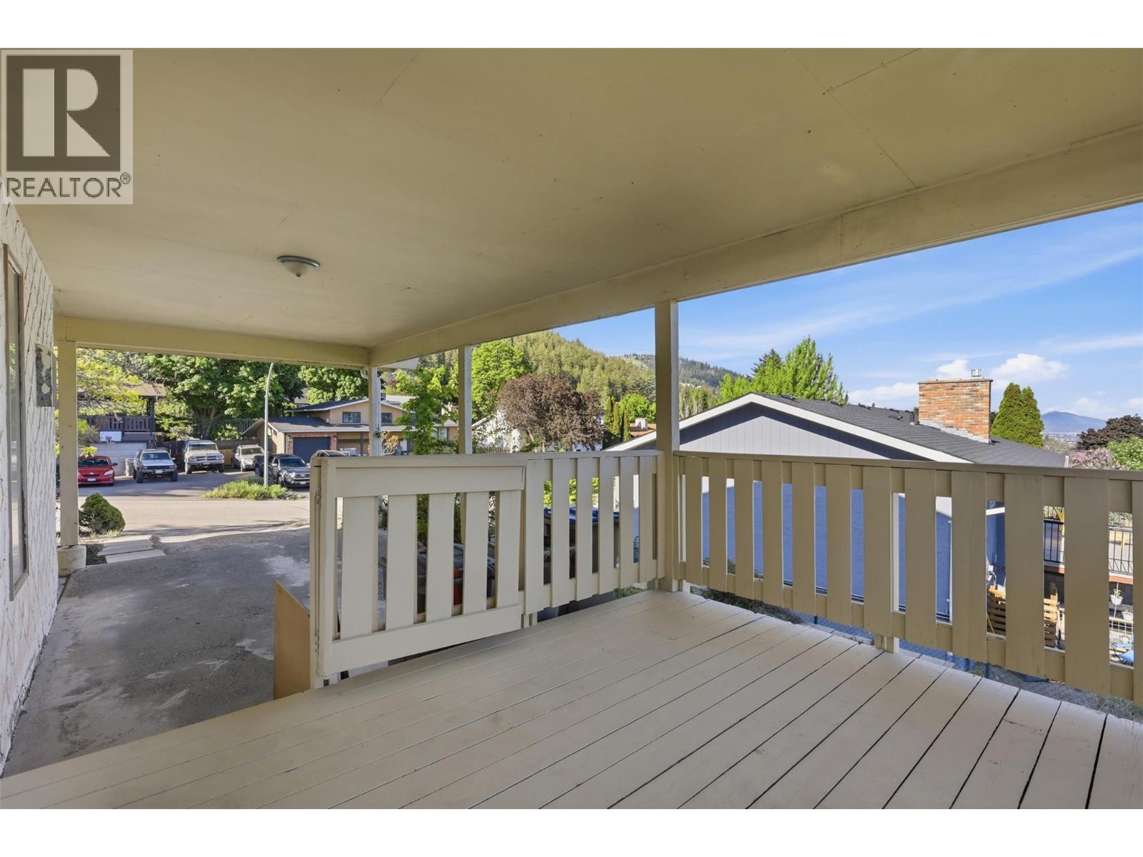 2444 Nechako Drive, Kamloops, British Columbia  V2E 1S7 - Photo 15 - 10387224