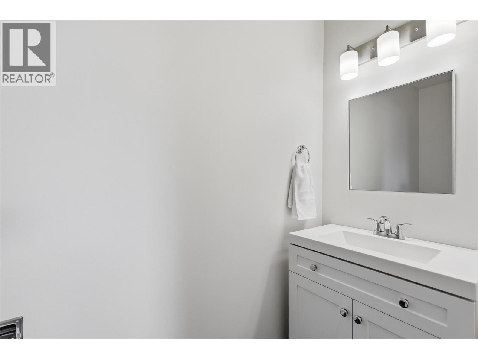 2444 Nechako Drive, Kamloops, British Columbia  V2E 1S7 - Photo 22 - 10387224