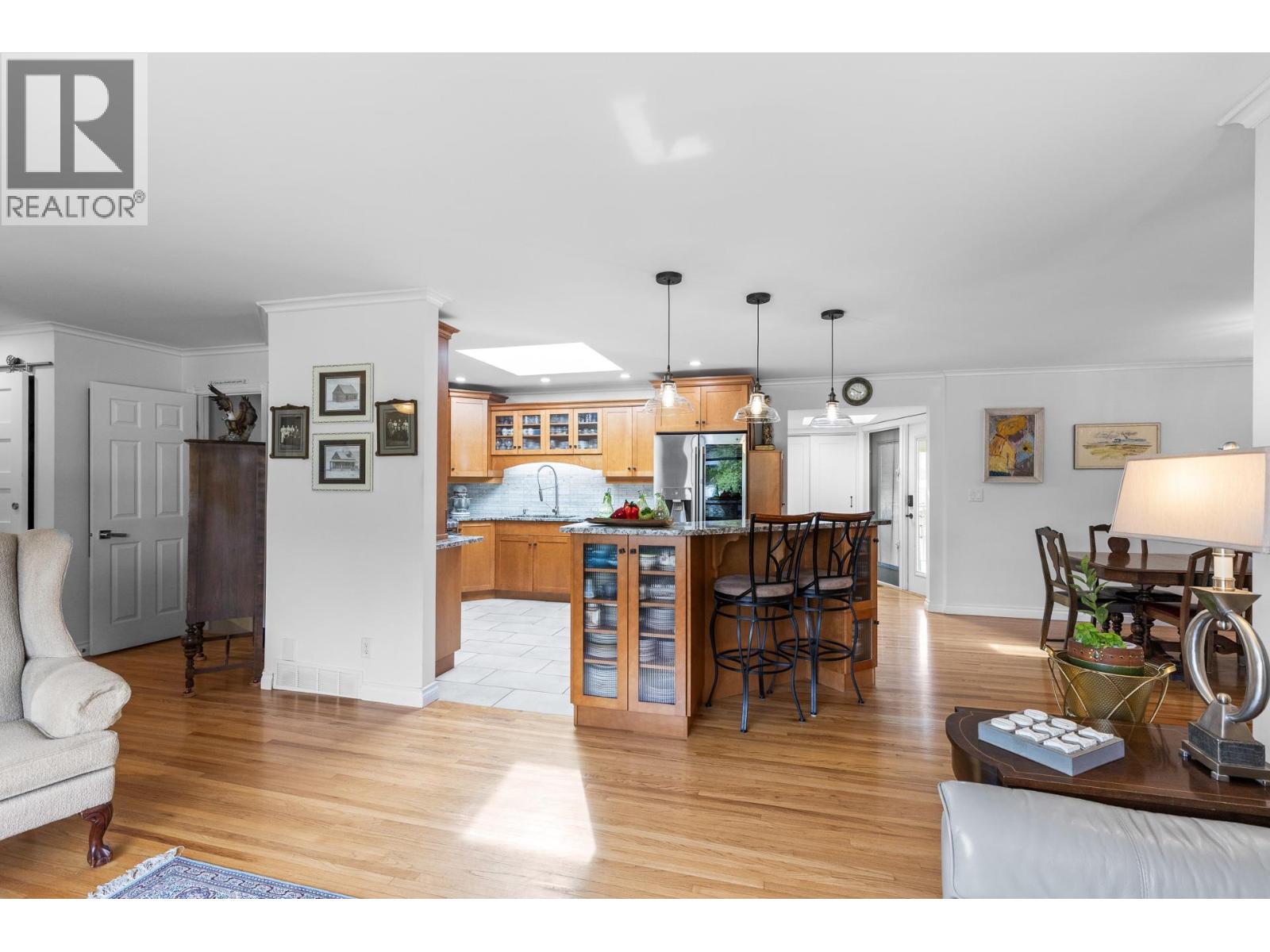 740 Ace Road, Kelowna, British Columbia  V1X 4C5 - Photo 4 - 10387202