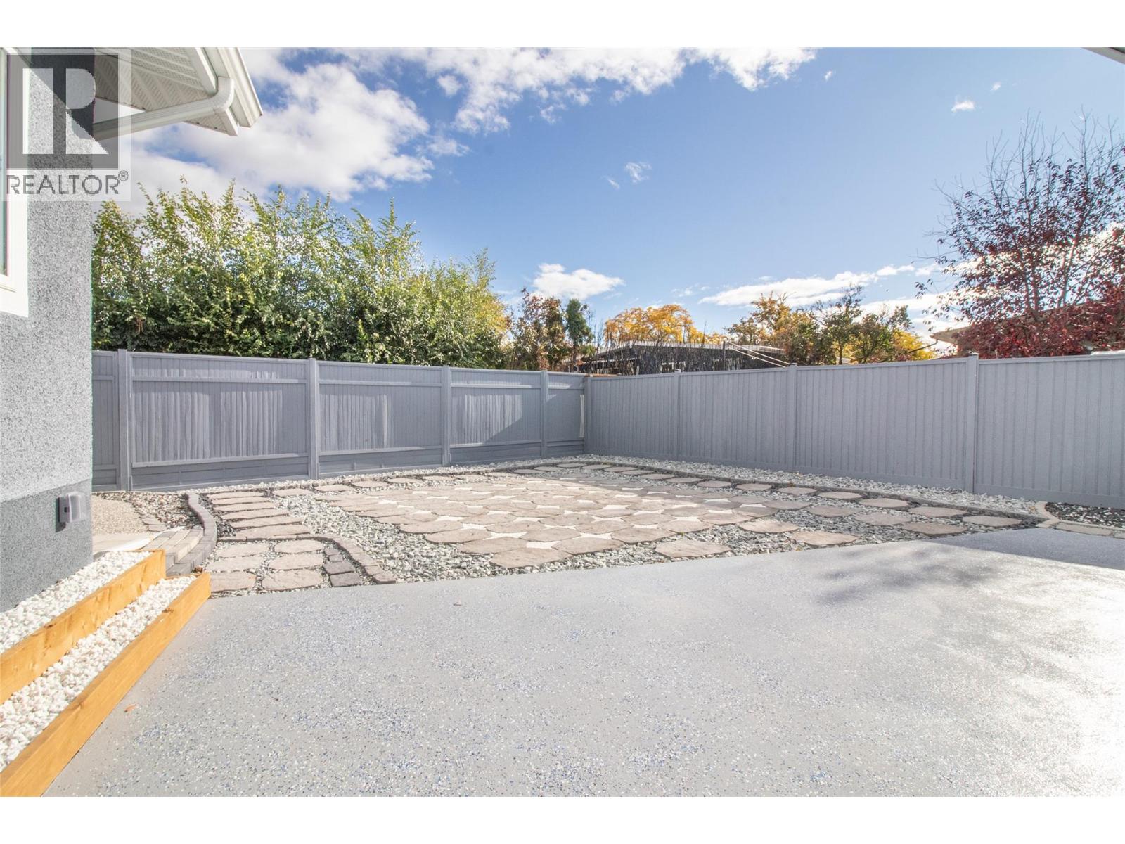 1352 Alder Court, Kelowna, British Columbia  V1Y 3P9 - Photo 37 - 10387404