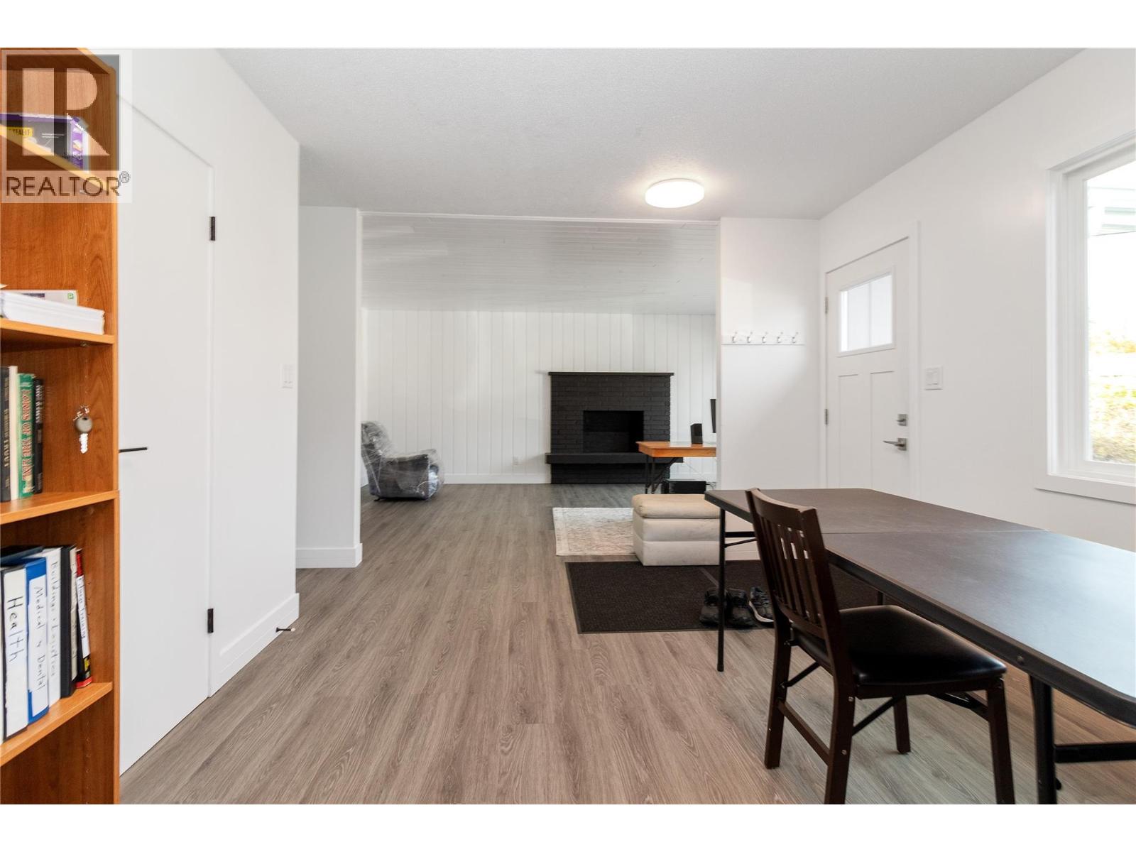 1352 Alder Court, Kelowna, British Columbia  V1Y 3P9 - Photo 6 - 10387404