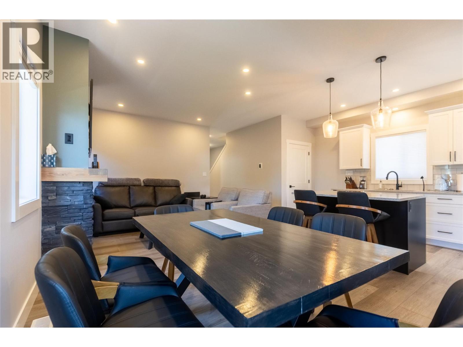 1292 4th Avenue, Fernie, British Columbia  V0B 1M0 - Photo 23 - 10387348