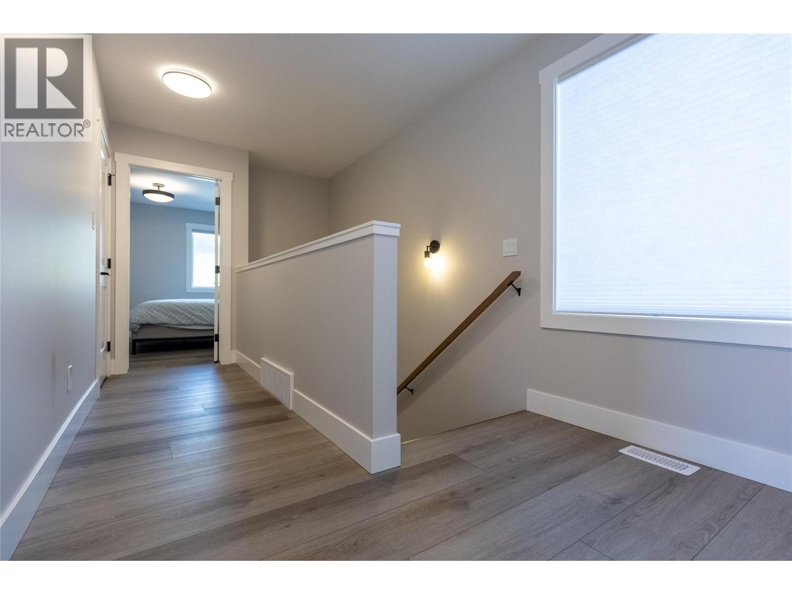 1292 4th Avenue, Fernie, British Columbia  V0B 1M0 - Photo 31 - 10387348