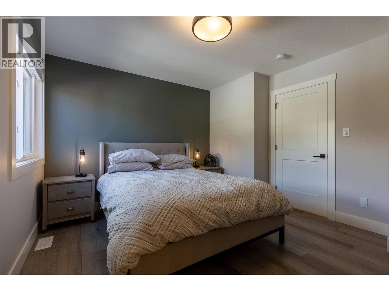 1292 4th Avenue, Fernie, British Columbia  V0B 1M0 - Photo 34 - 10387348