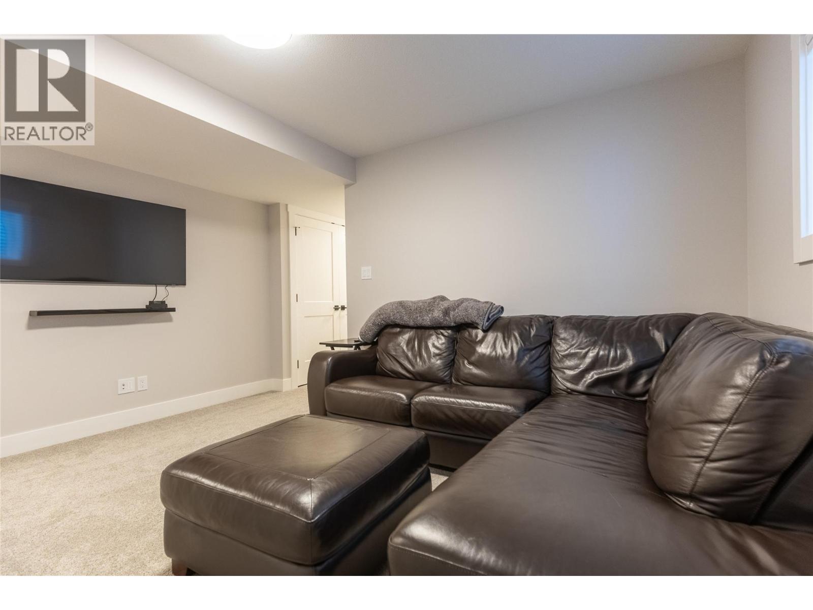 1292 4th Avenue, Fernie, British Columbia  V0B 1M0 - Photo 55 - 10387348