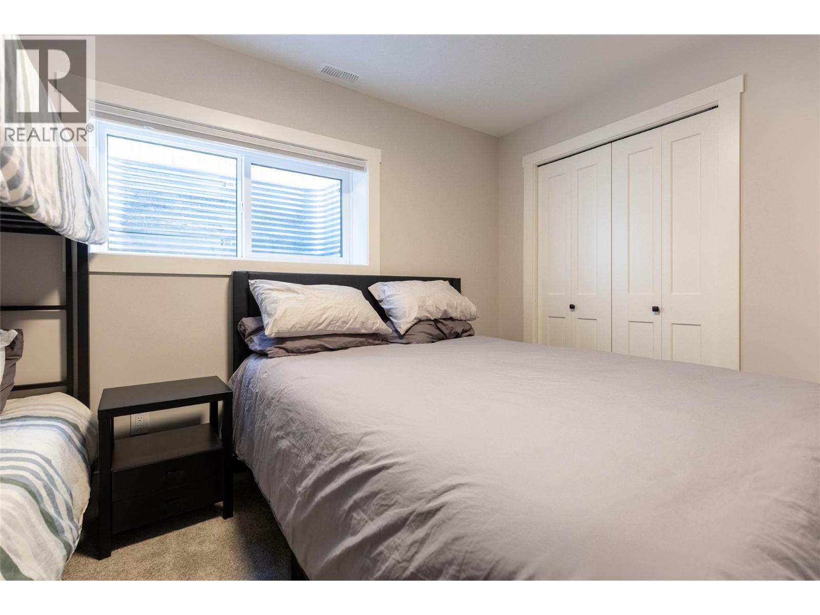 1292 4th Avenue, Fernie, British Columbia  V0B 1M0 - Photo 57 - 10387348