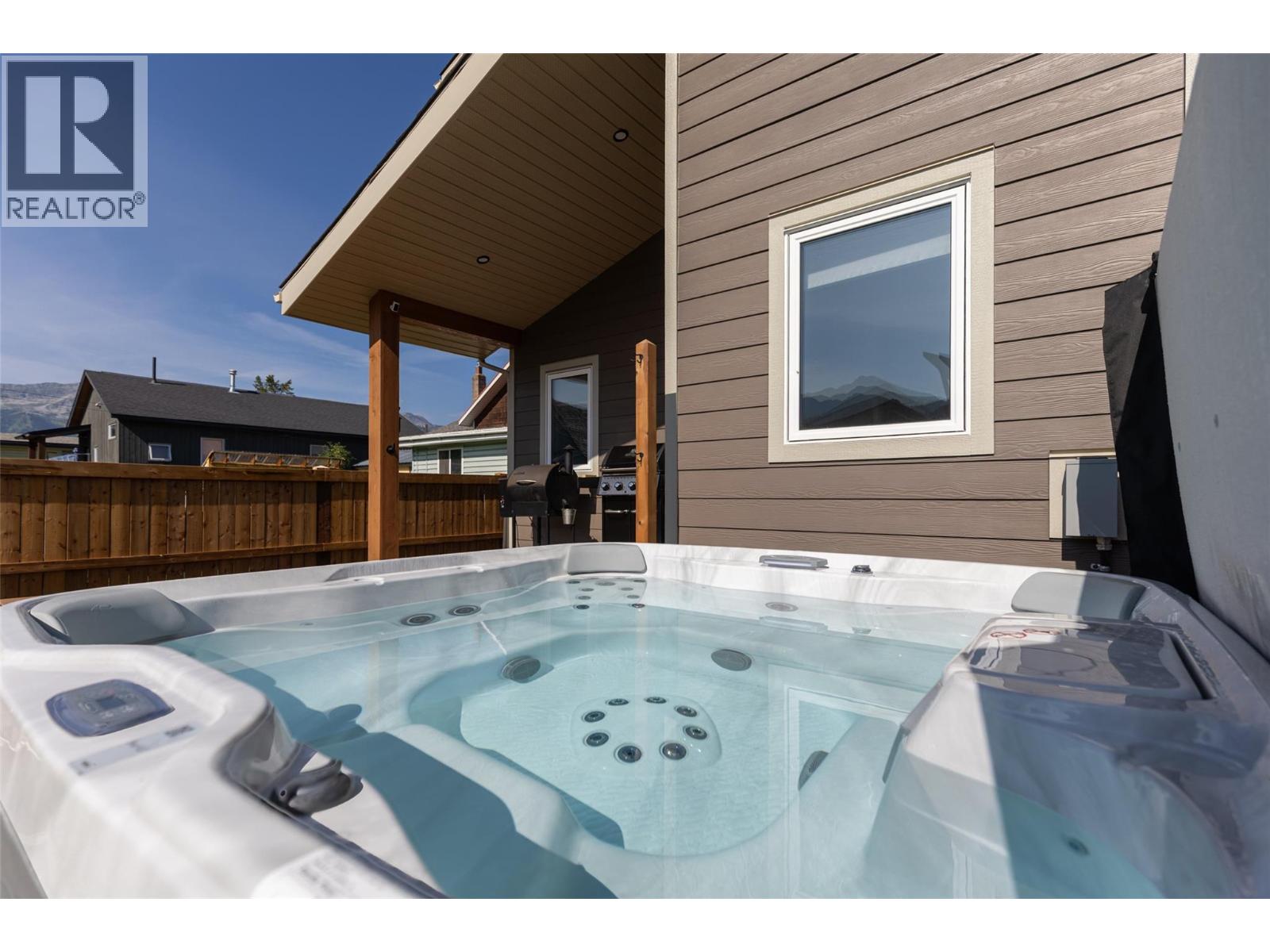 1292 4th Avenue, Fernie, British Columbia  V0B 1M0 - Photo 64 - 10387348