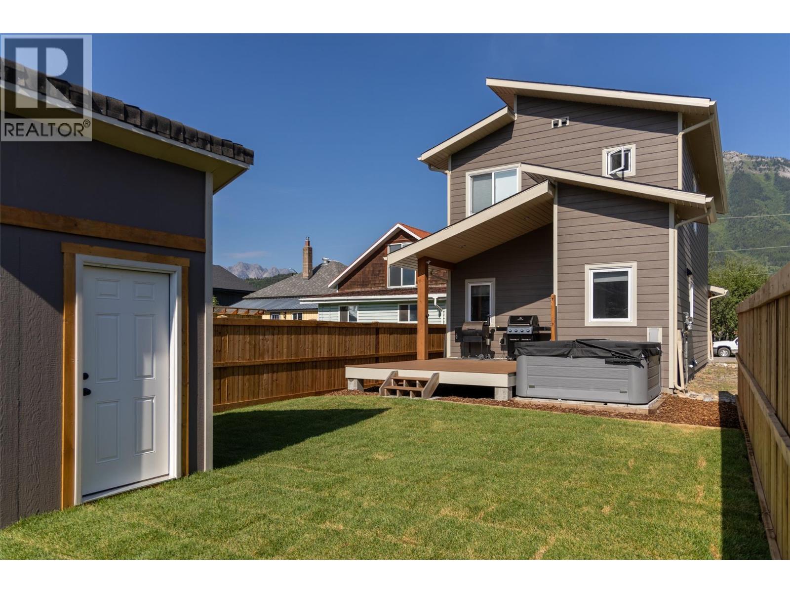 1292 4th Avenue, Fernie, British Columbia  V0B 1M0 - Photo 67 - 10387348