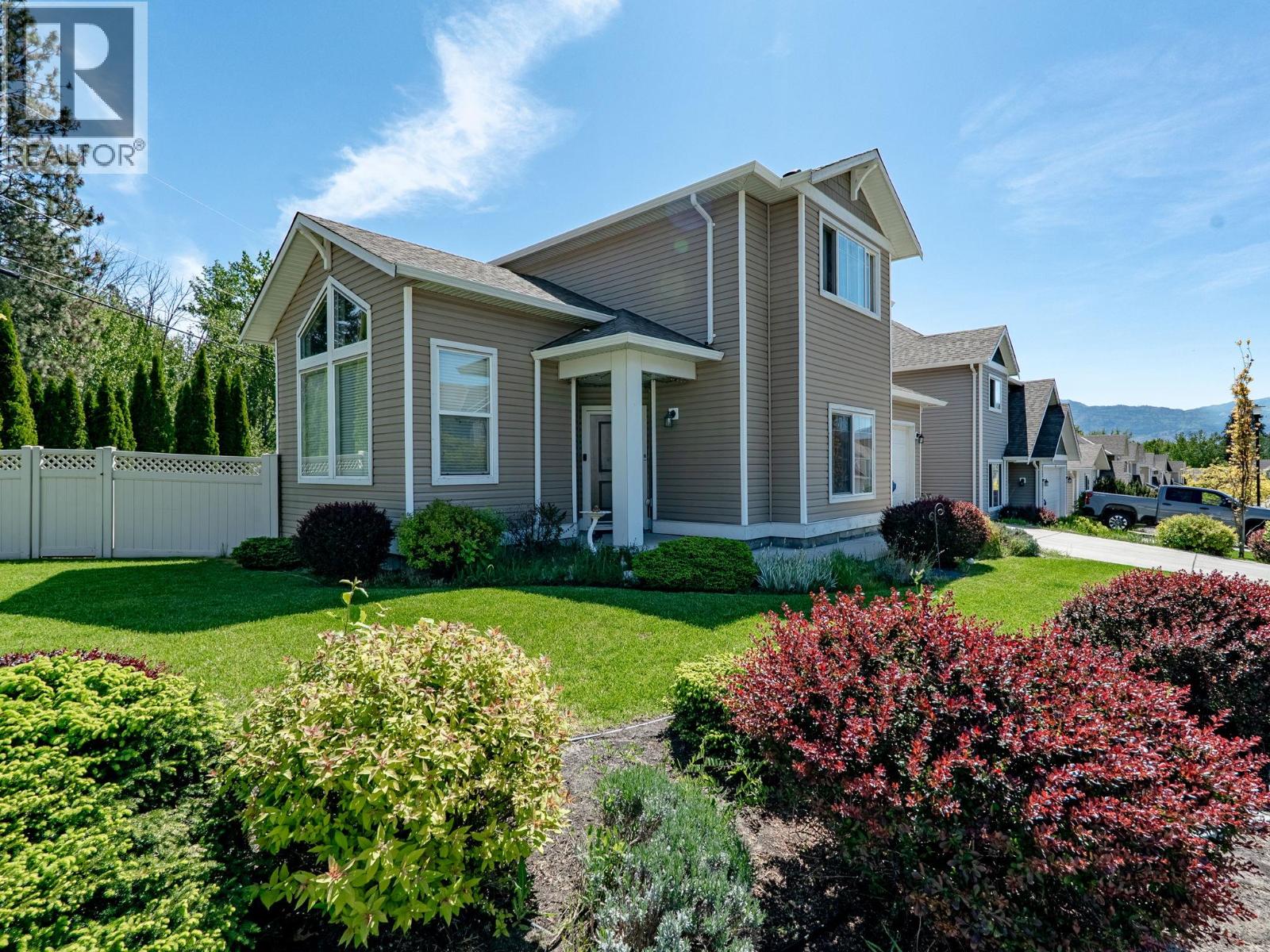 2001 Elkridge Drive, West Kelowna, British Columbia  V4T 3J8 - Photo 4 - 10386971