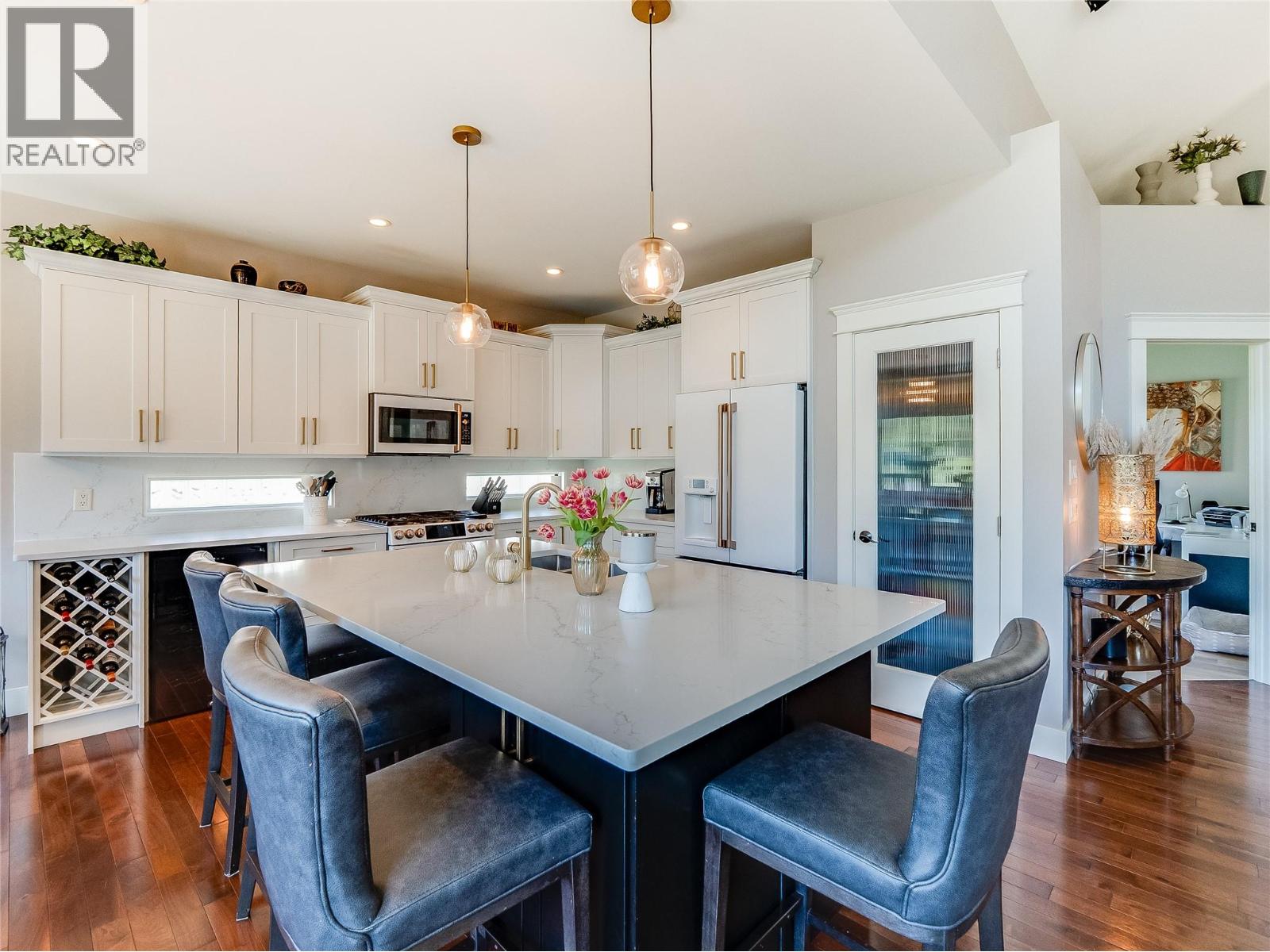 943 Riverview Place, Castlegar, British Columbia  V1N 4L1 - Photo 11 - 10386880