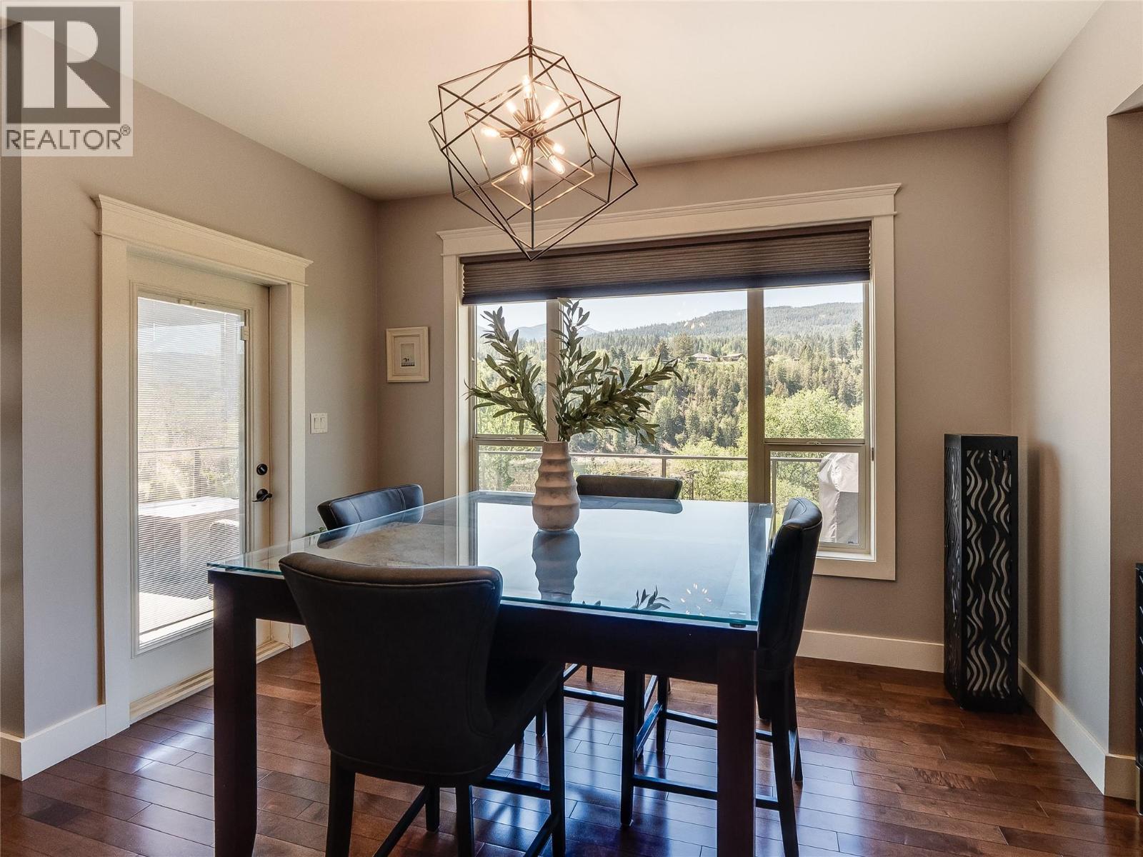 943 Riverview Place, Castlegar, British Columbia  V1N 4L1 - Photo 17 - 10386880