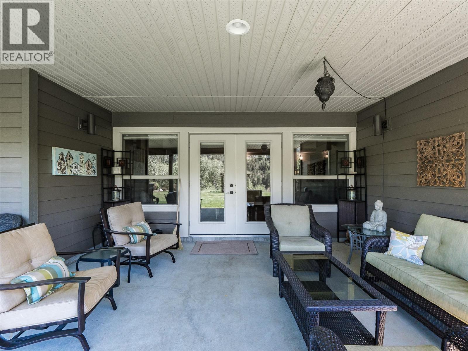 943 Riverview Place, Castlegar, British Columbia  V1N 4L1 - Photo 28 - 10386880