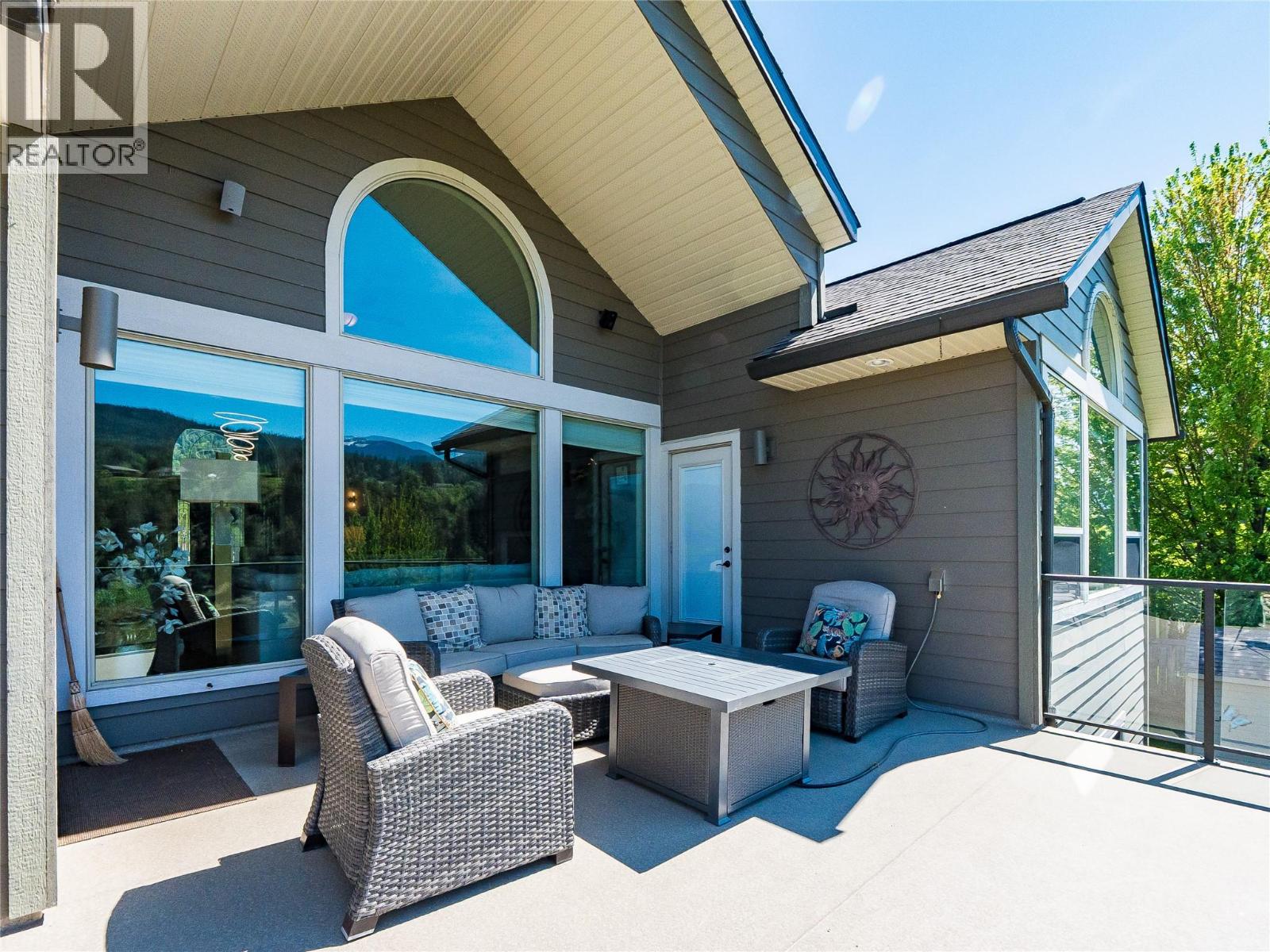 943 Riverview Place, Castlegar, British Columbia  V1N 4L1 - Photo 42 - 10386880