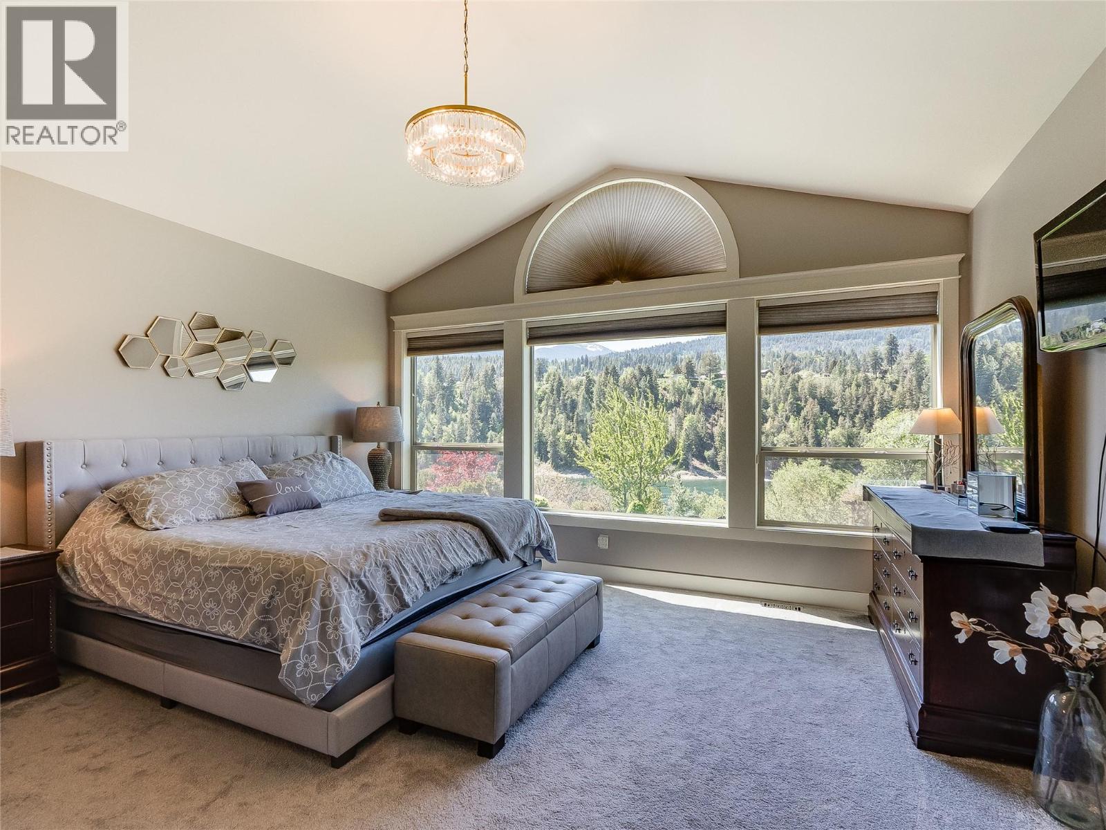 943 Riverview Place, Castlegar, British Columbia  V1N 4L1 - Photo 48 - 10386880