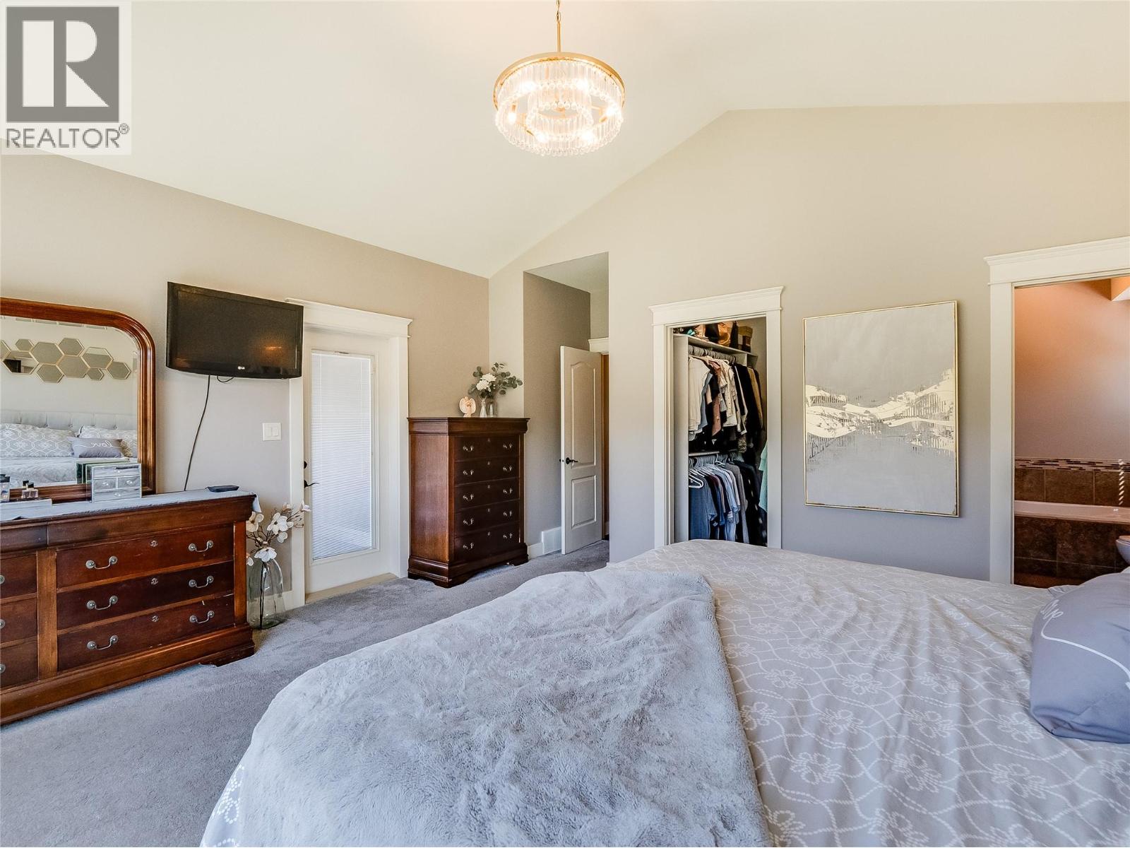 943 Riverview Place, Castlegar, British Columbia  V1N 4L1 - Photo 51 - 10386880