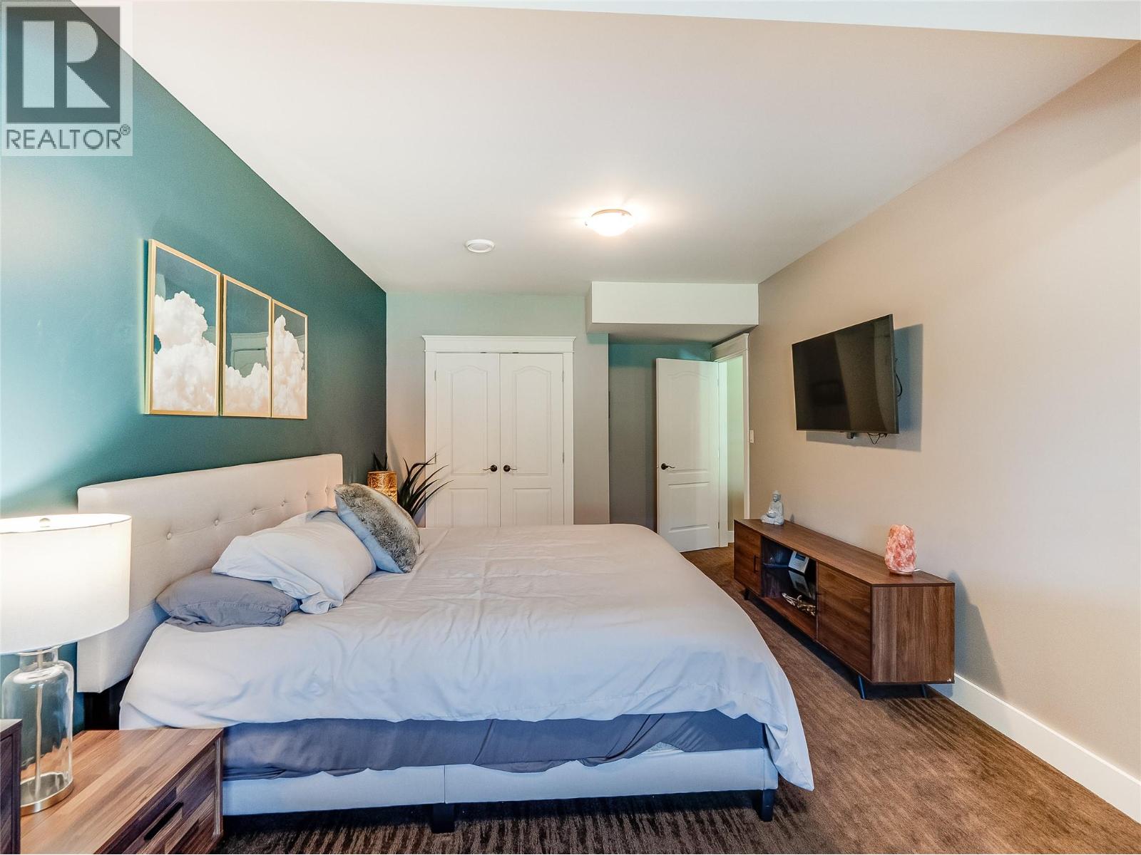 943 Riverview Place, Castlegar, British Columbia  V1N 4L1 - Photo 69 - 10386880
