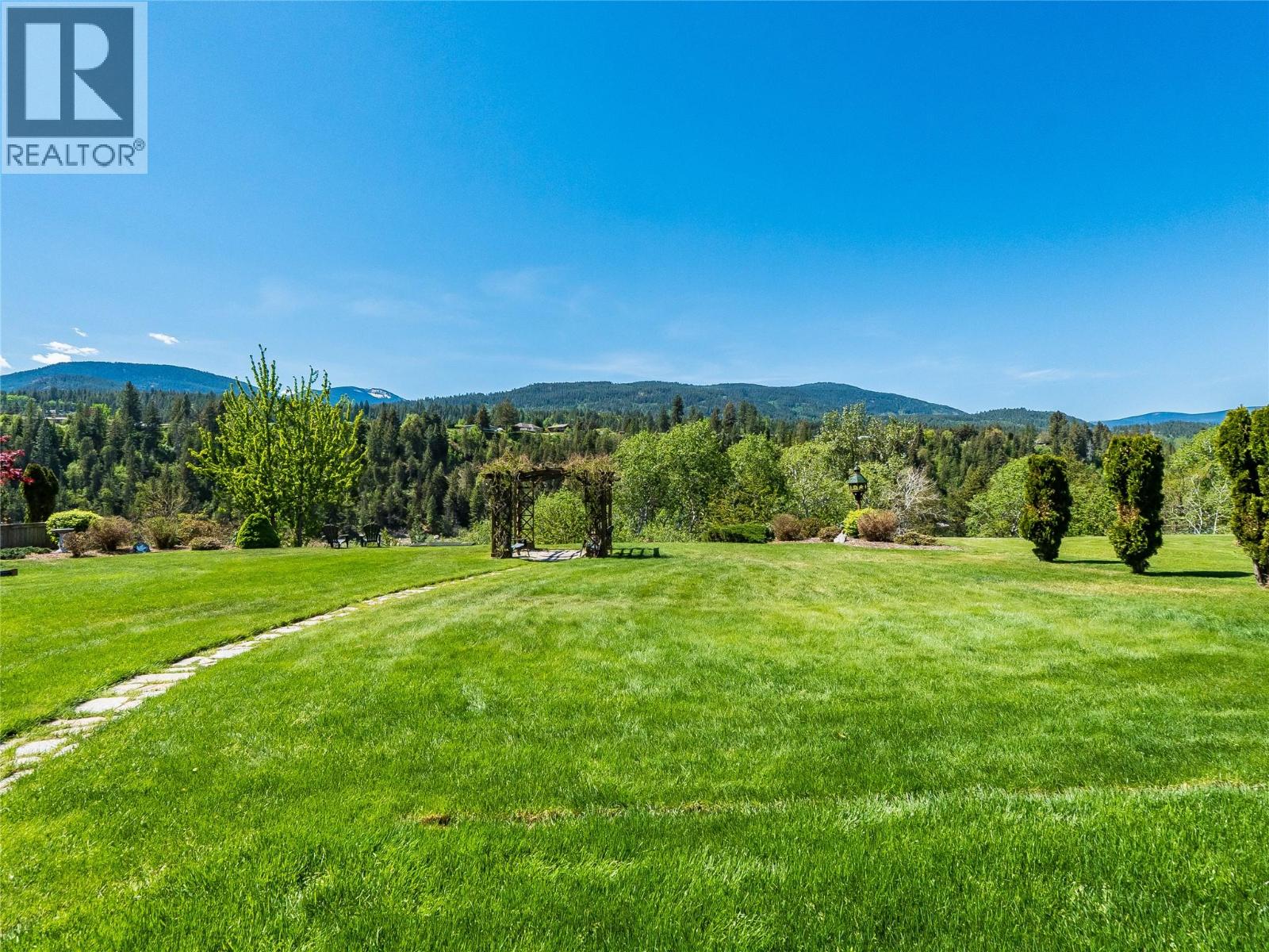 943 Riverview Place, Castlegar, British Columbia  V1N 4L1 - Photo 89 - 10386880