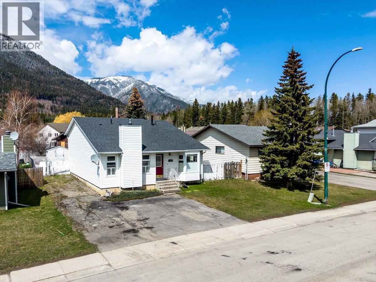 1285 Ponderosa Drive, sparwood, British Columbia