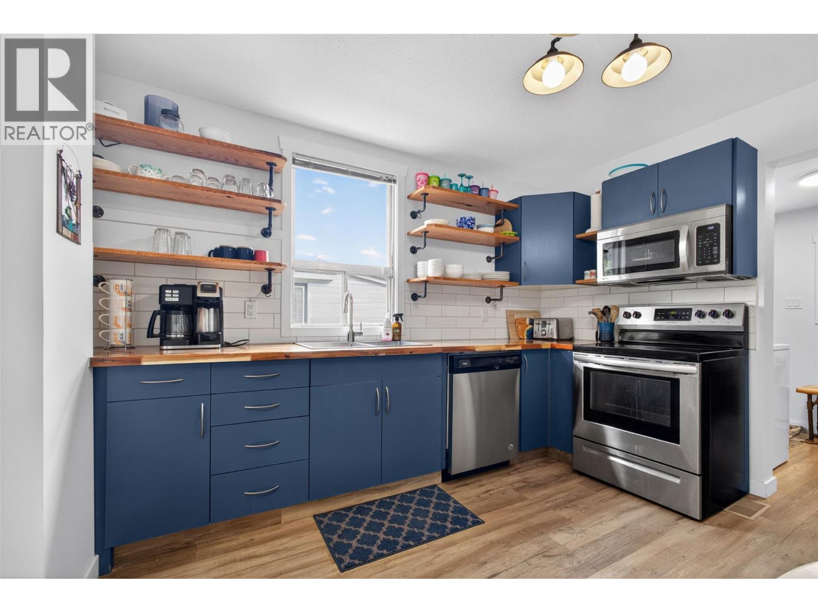 974 Creston Avenue, Penticton, British Columbia  V2A 1P9 - Photo 7 - 10386778