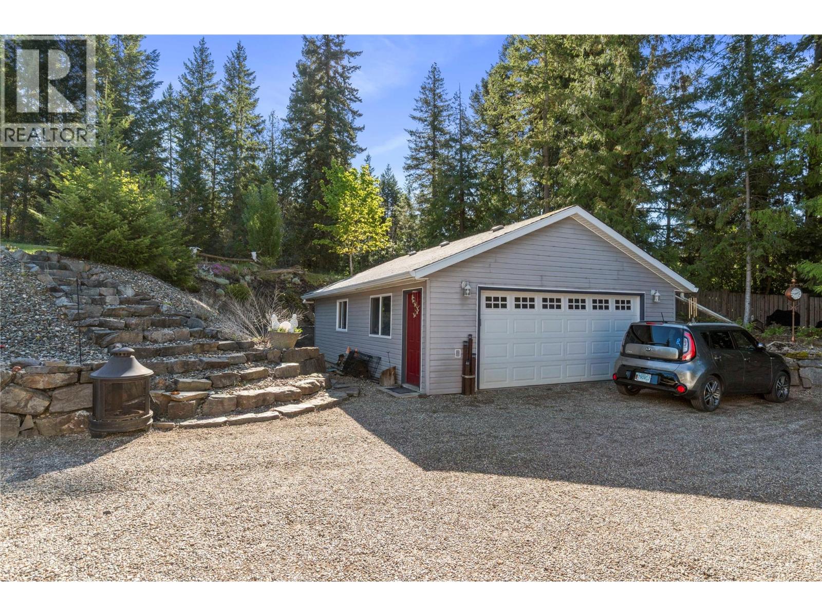 1034 Grandview Bench Road, Salmon Arm, British Columbia  V1E 2X7 - Photo 11 - 10385601