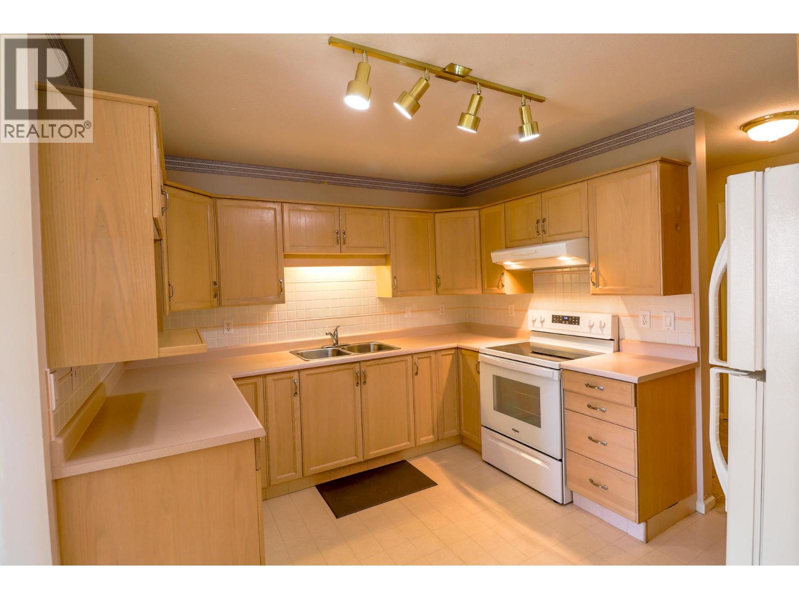 8907 Pineo Court Unit# 208, Summerland, British Columbia  V0H 1Z5 - Photo 9 - 10387268