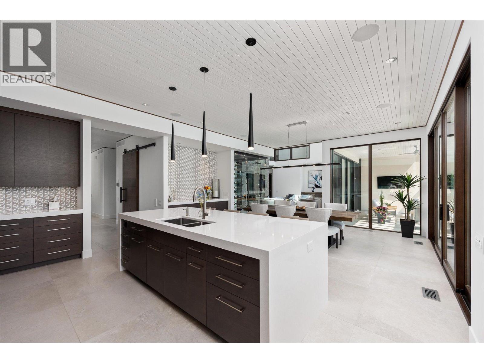 2463 Thacker Drive, West Kelowna, British Columbia  V1Z 1V9 - Photo 12 - 10387042