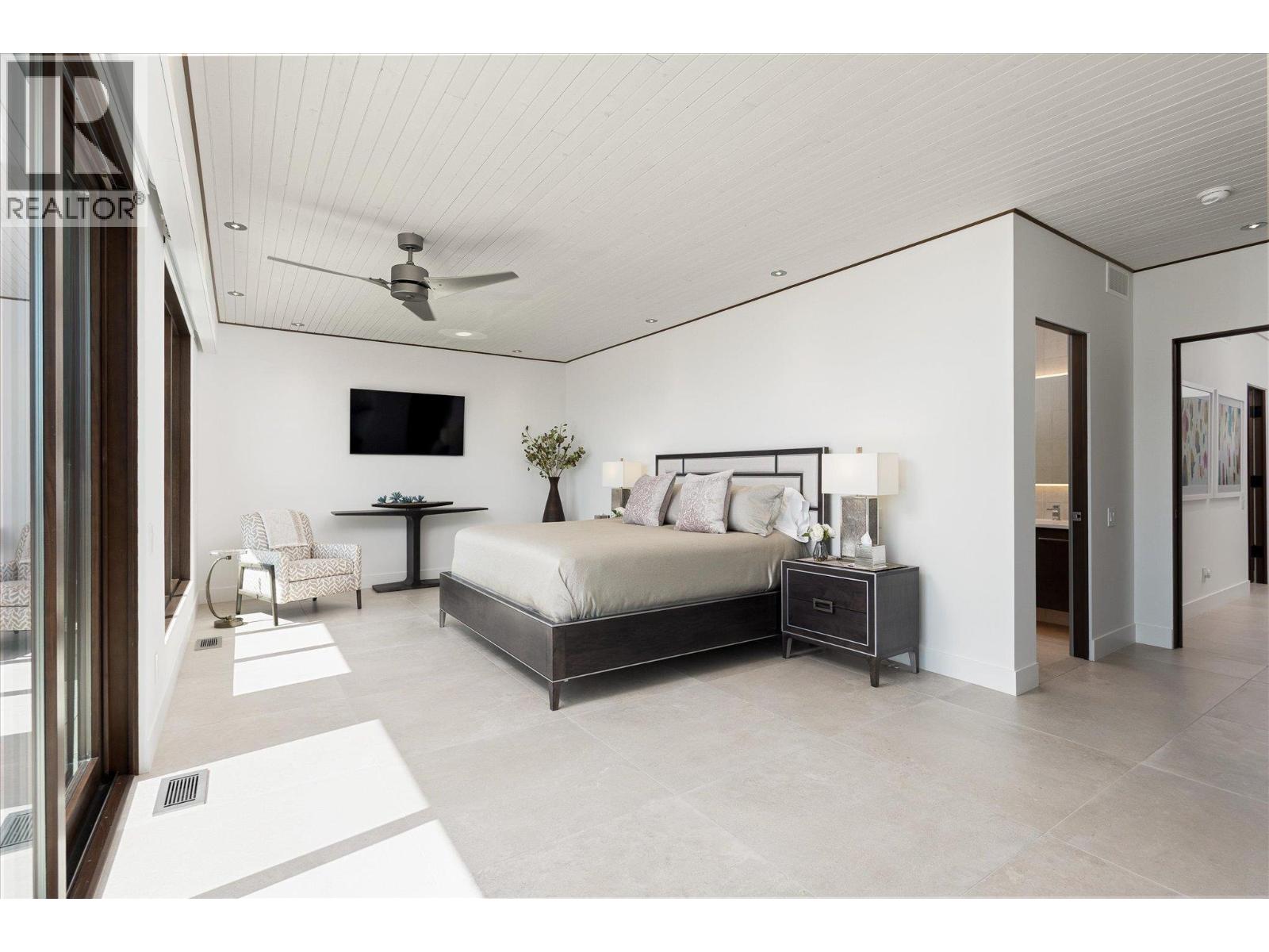 2463 Thacker Drive, West Kelowna, British Columbia  V1Z 1V9 - Photo 35 - 10387042