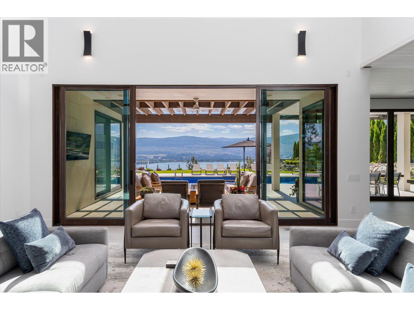 2463 Thacker Drive, West Kelowna, British Columbia  V1Z 1V9 - Photo 8 - 10387042